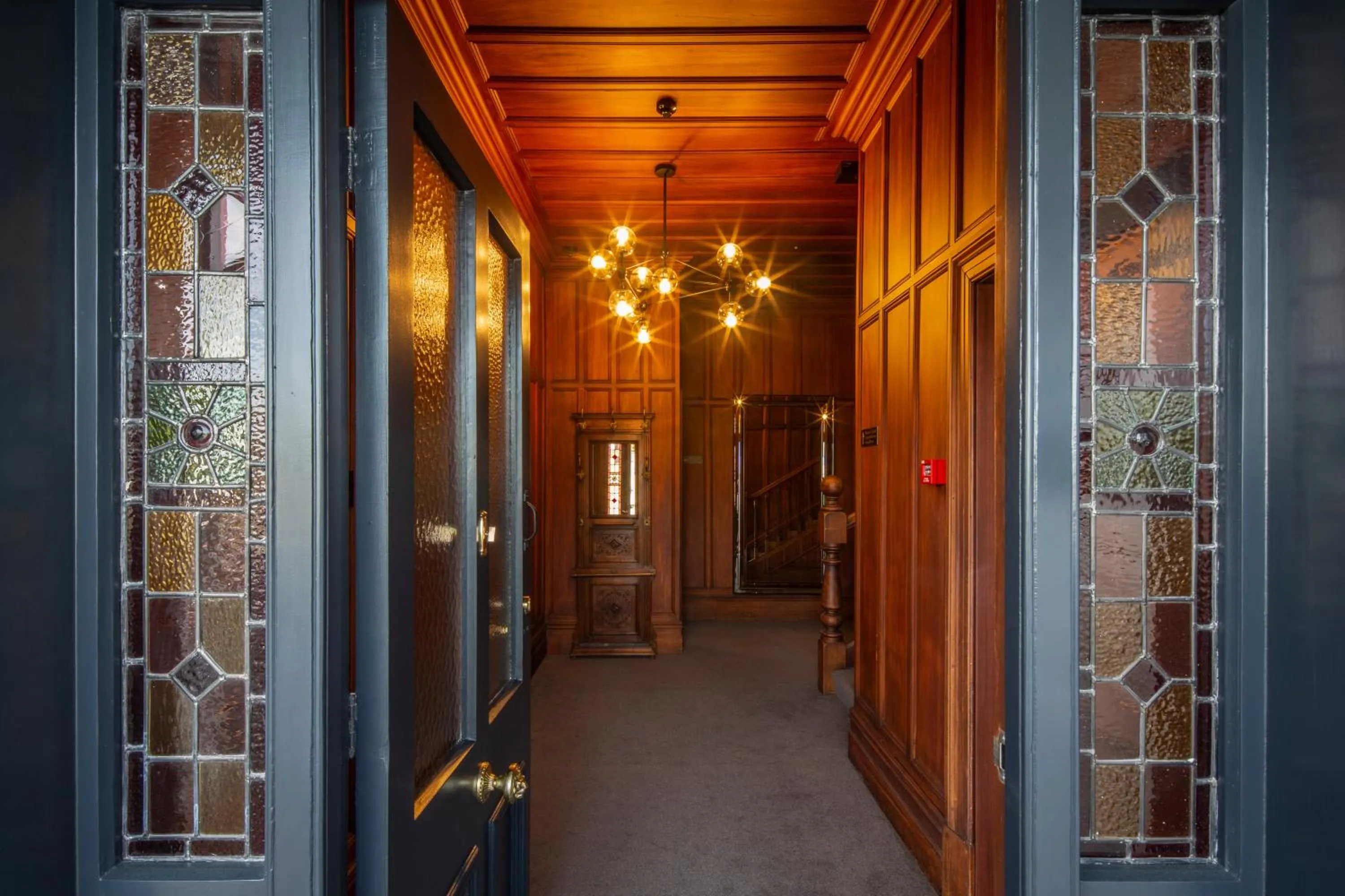 Facade/entrance in The Vicarage Geraldine