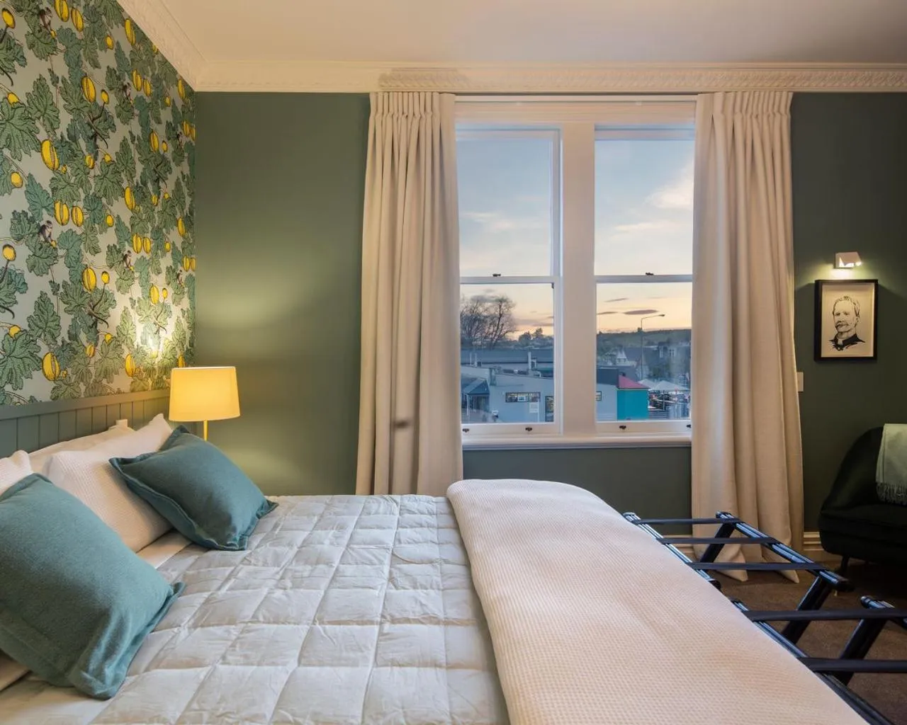 Bedroom, Bed in The Vicarage Geraldine