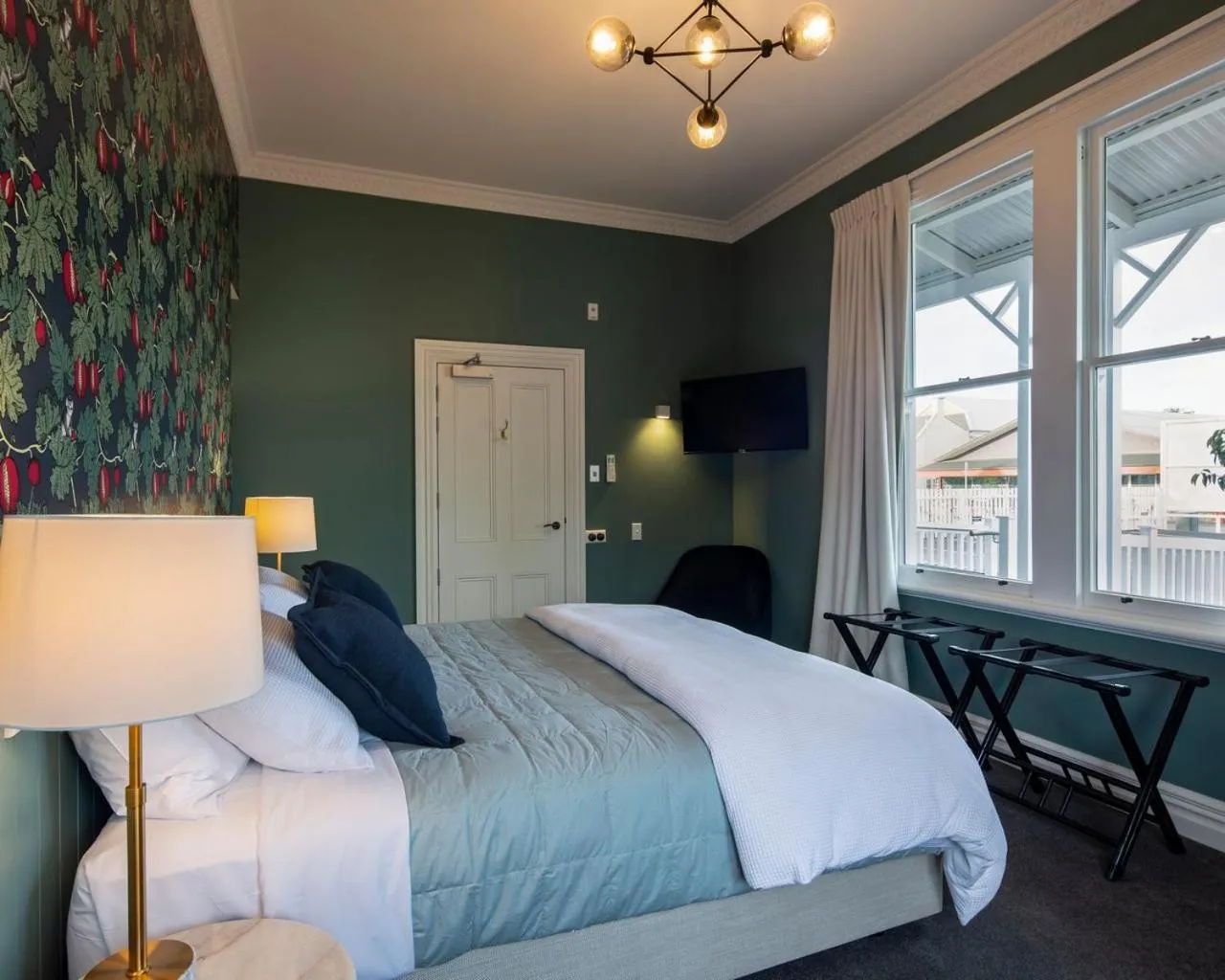 Bedroom, Bed in The Vicarage Geraldine