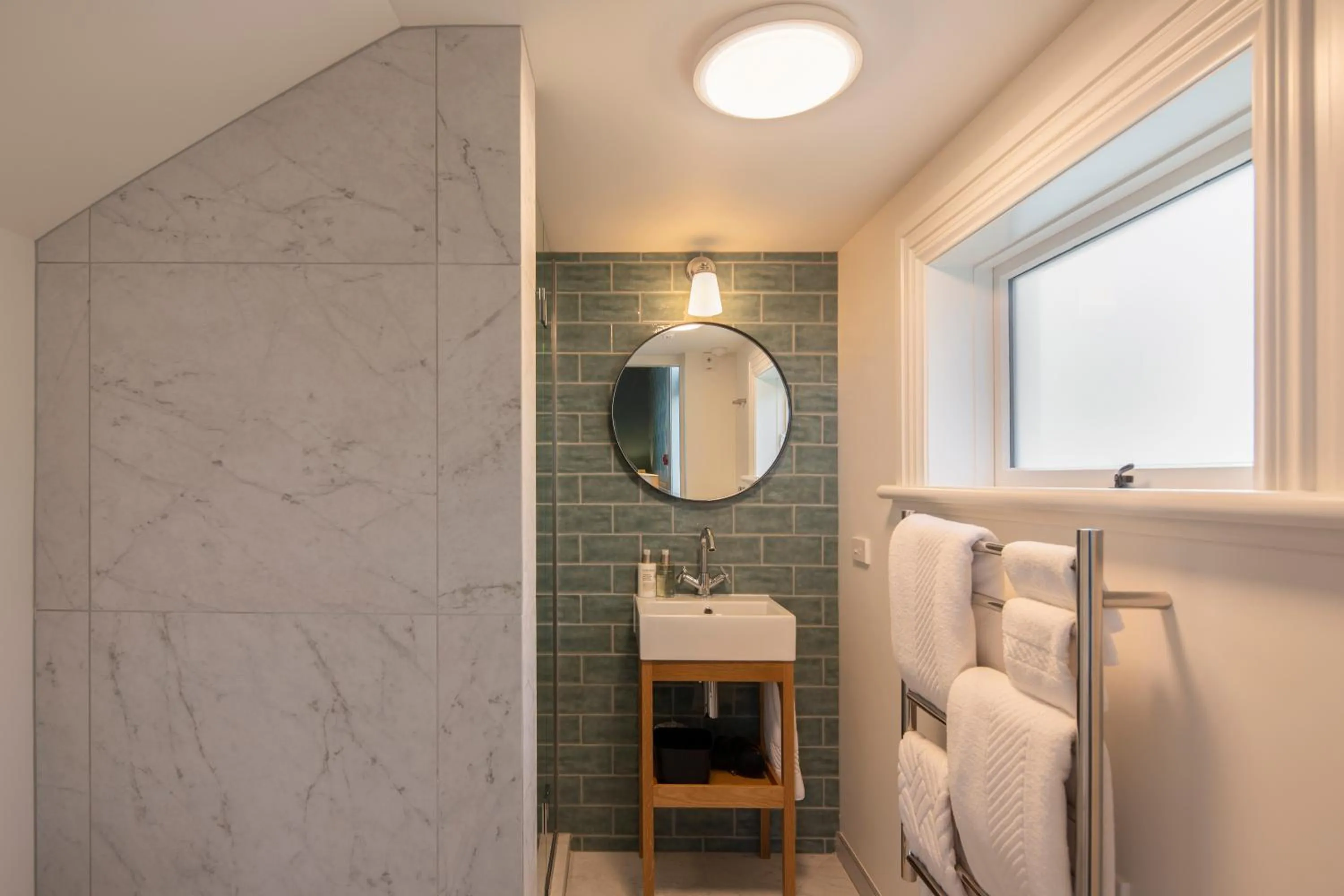 Bathroom in The Vicarage Geraldine