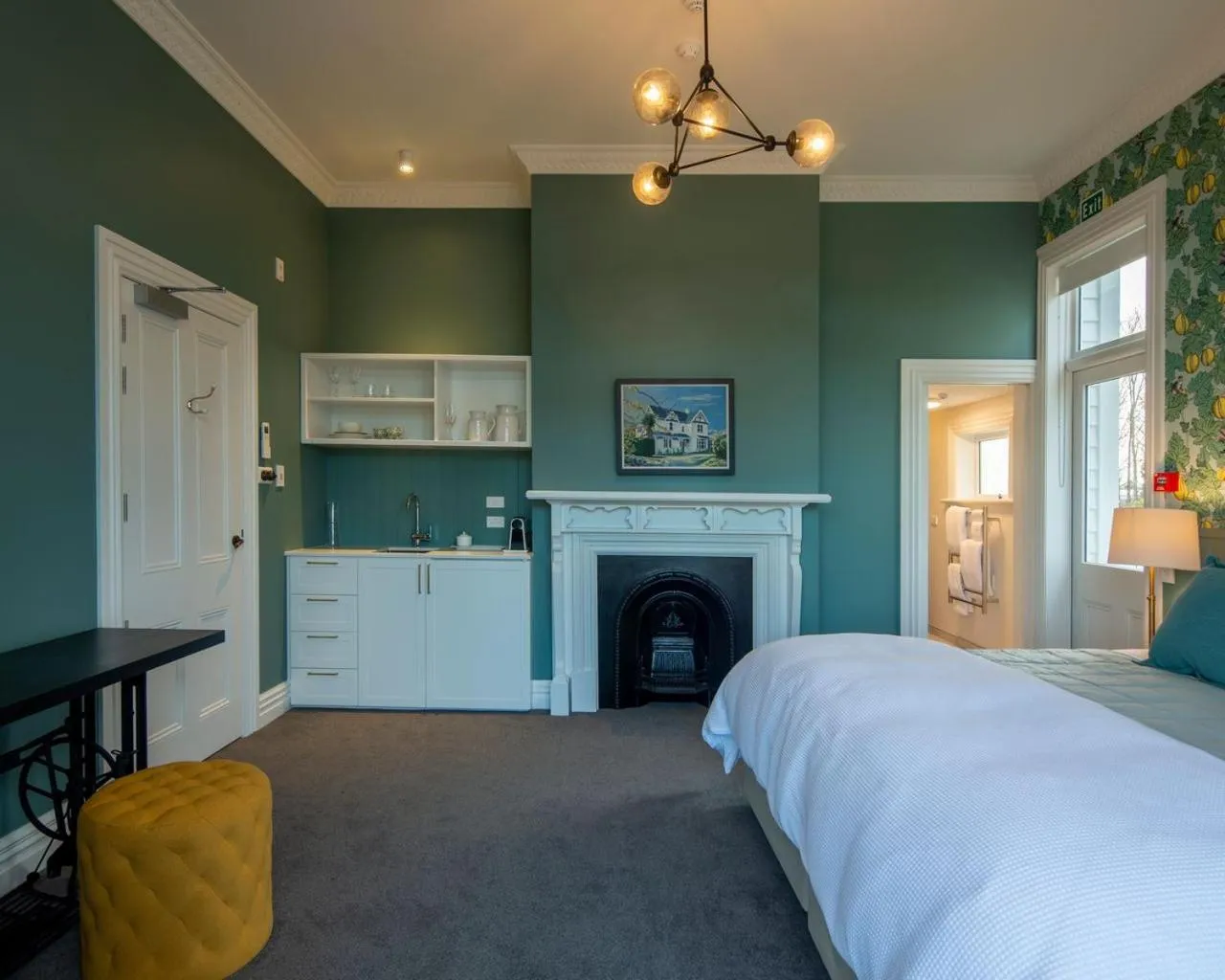 Bedroom, Bed in The Vicarage Geraldine