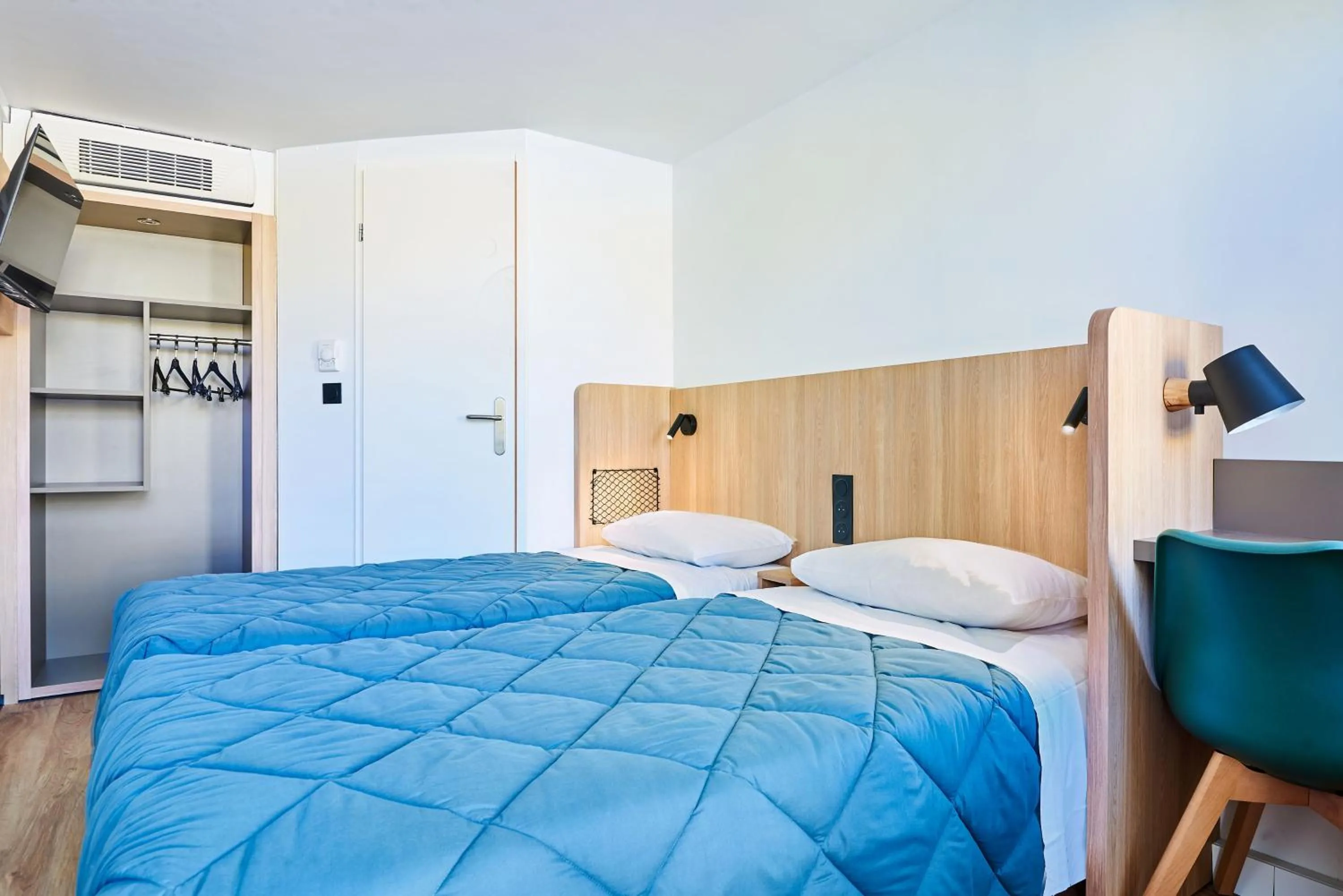 Bed in Premiere Classe Valenciennes Sud - Rouvignies