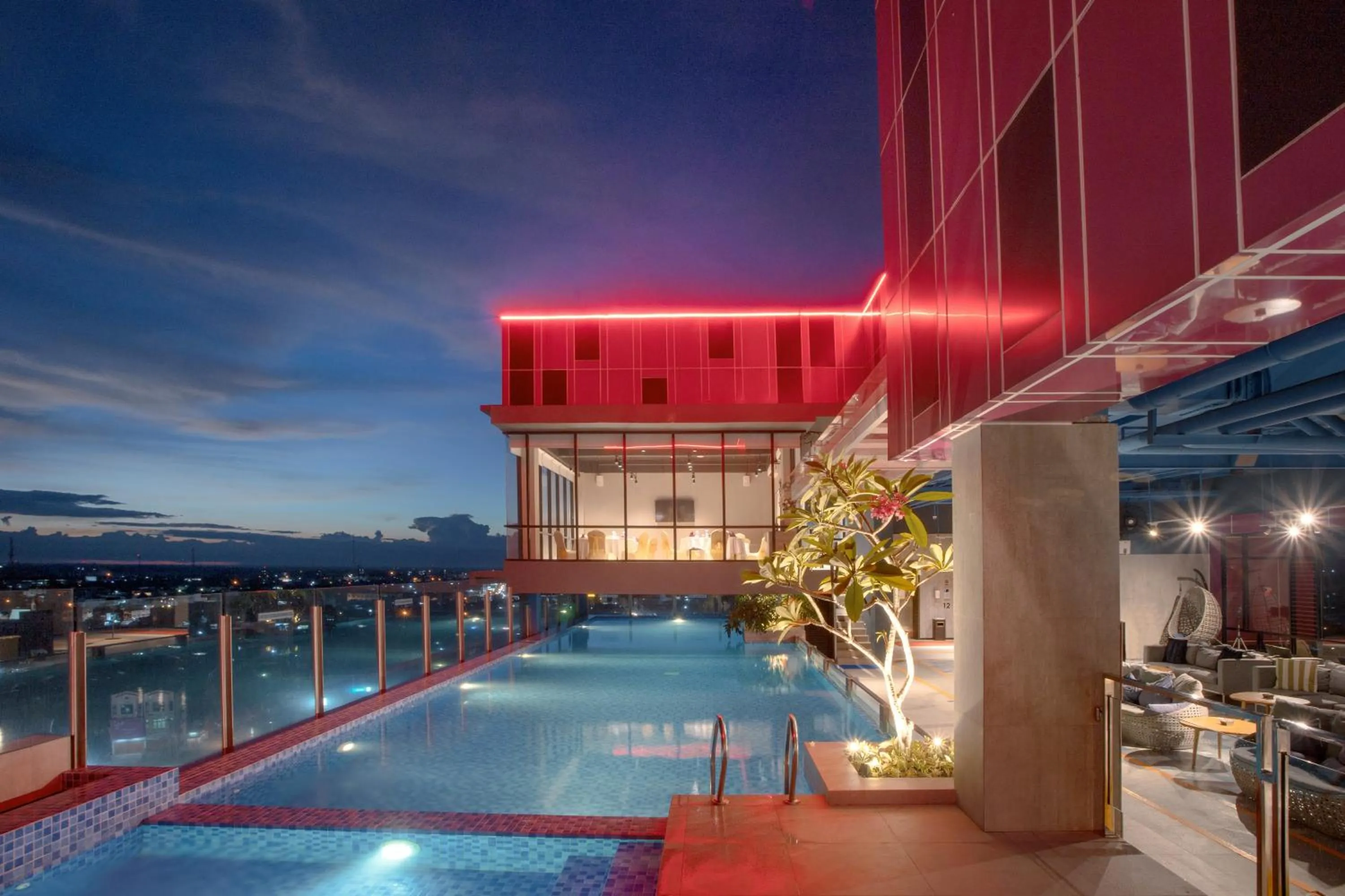 Swimming pool in The Zuri Dumai