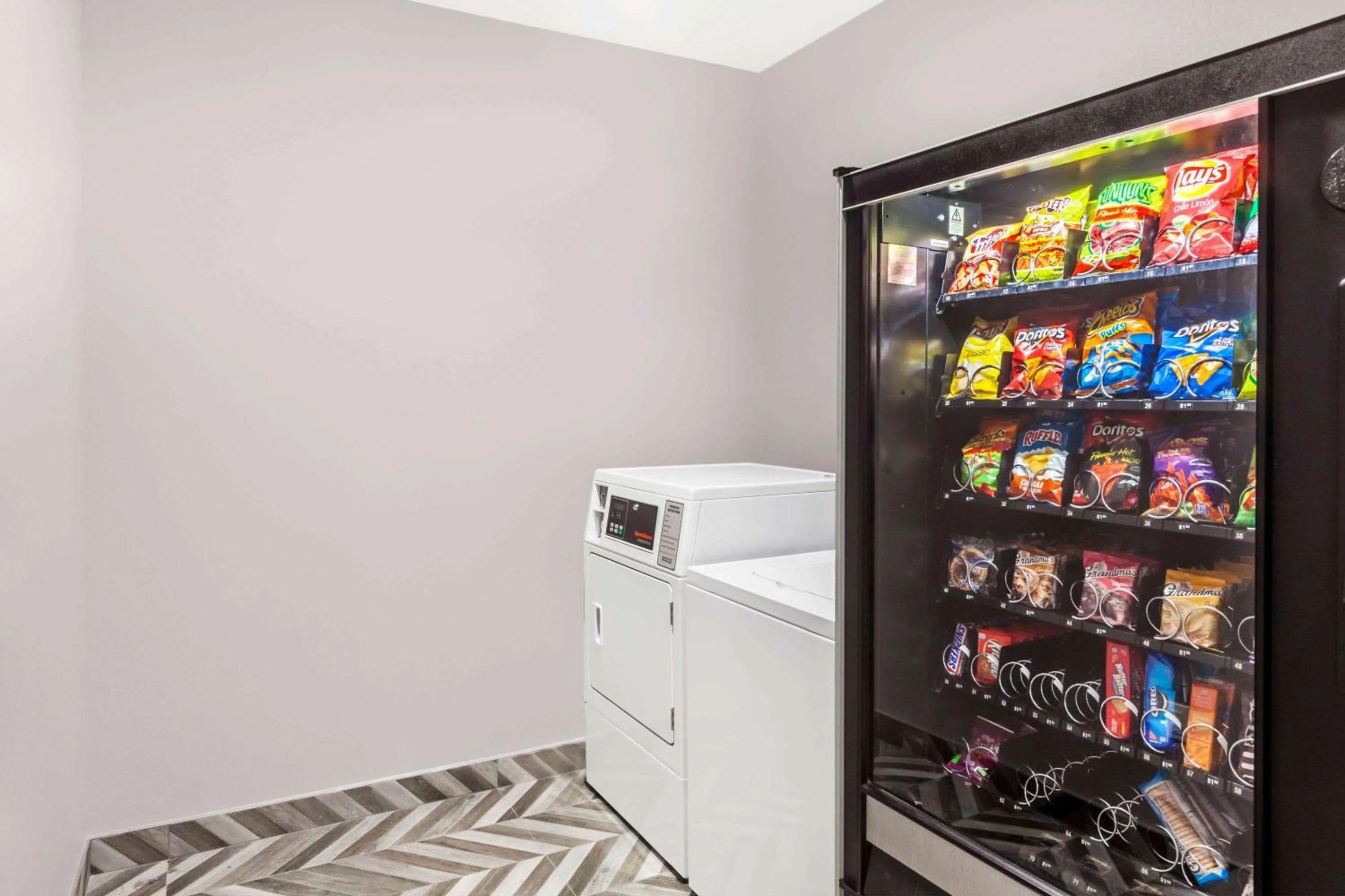 On site in Super 8 by Wyndham Kingwood Houston North