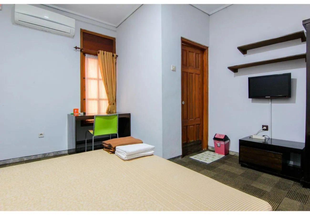 Bedroom, Bed in Embe Enem Homestay