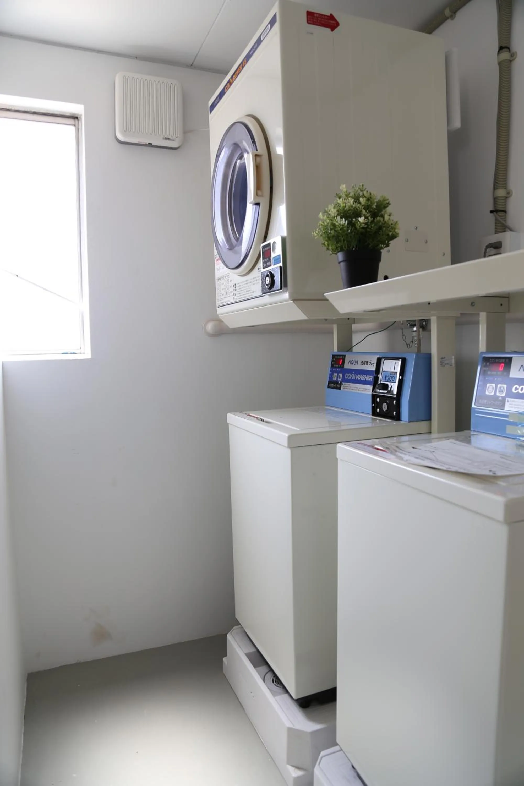 Area and facilities in Iwatoyama Hostel