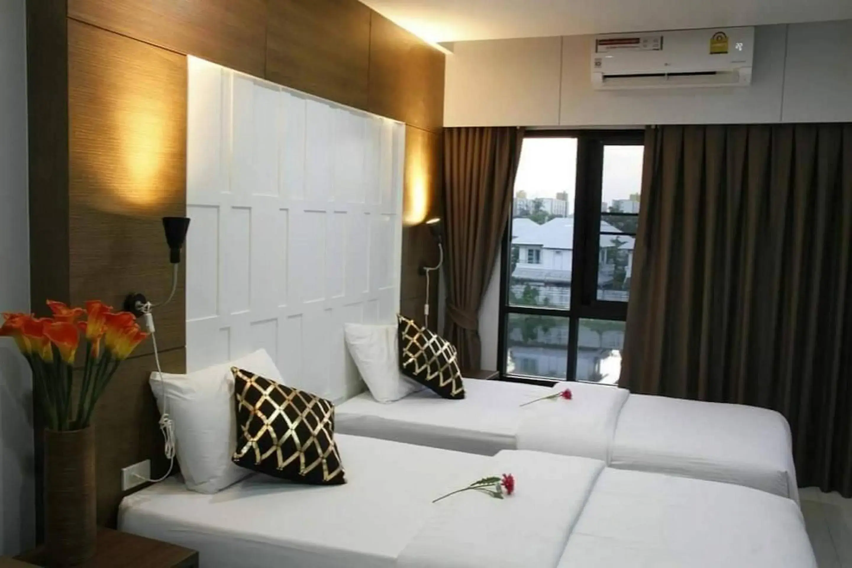 Deluxe Twin Room in Baan Bangkok 97 Hotel Deluxe Twin Room in Baan Bangkok 97 Hotel