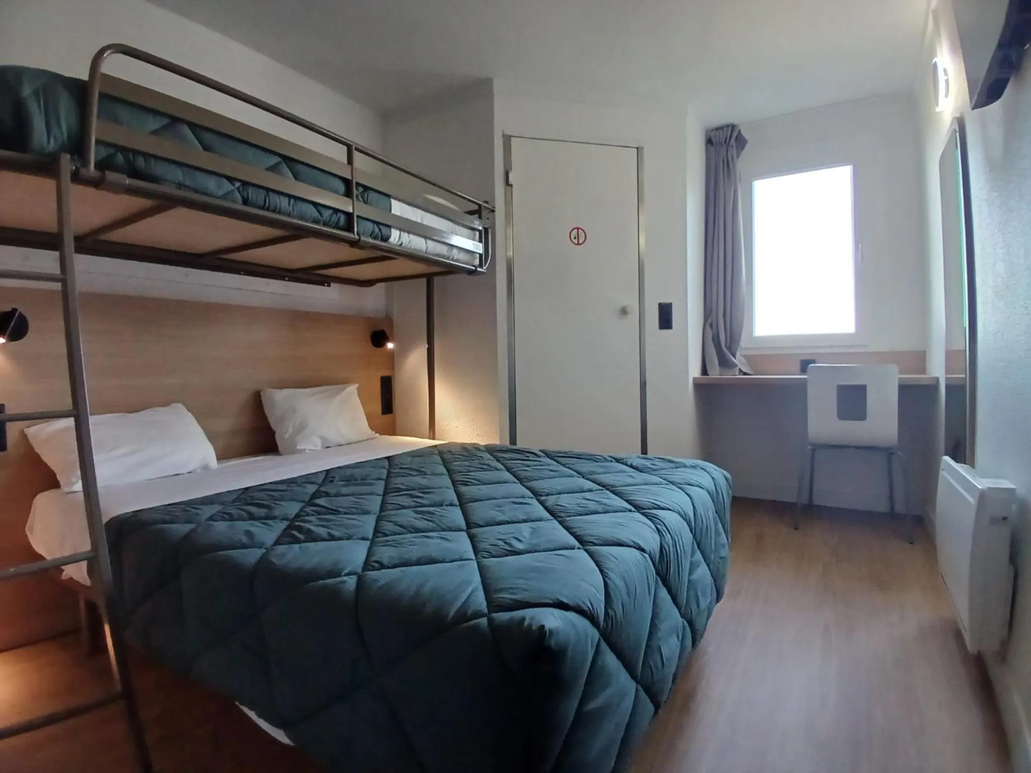Bed in Premiere Classe Dunkerque Loon Plage