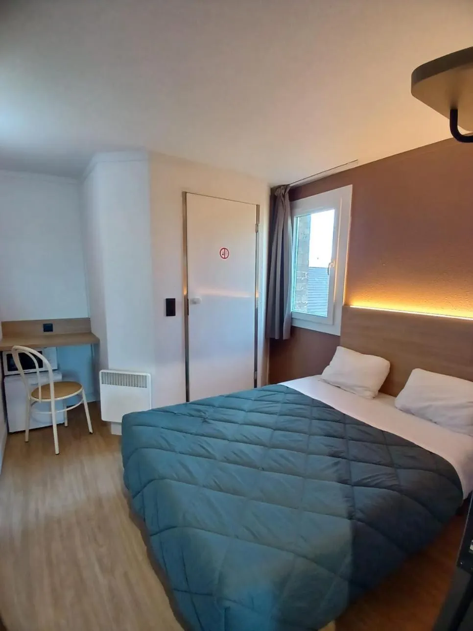 Bed in Premiere Classe Dunkerque Loon Plage