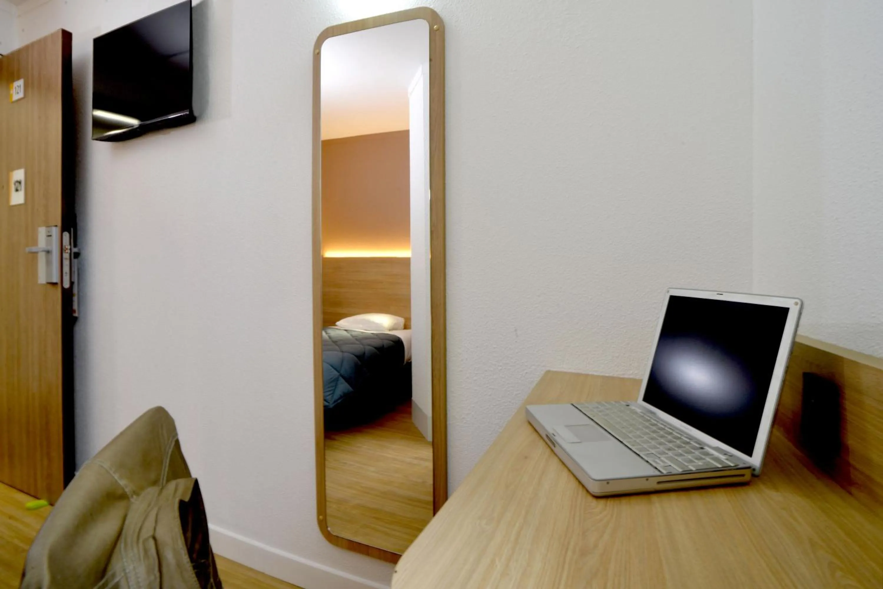 Bed in Premiere Classe Dunkerque Loon Plage