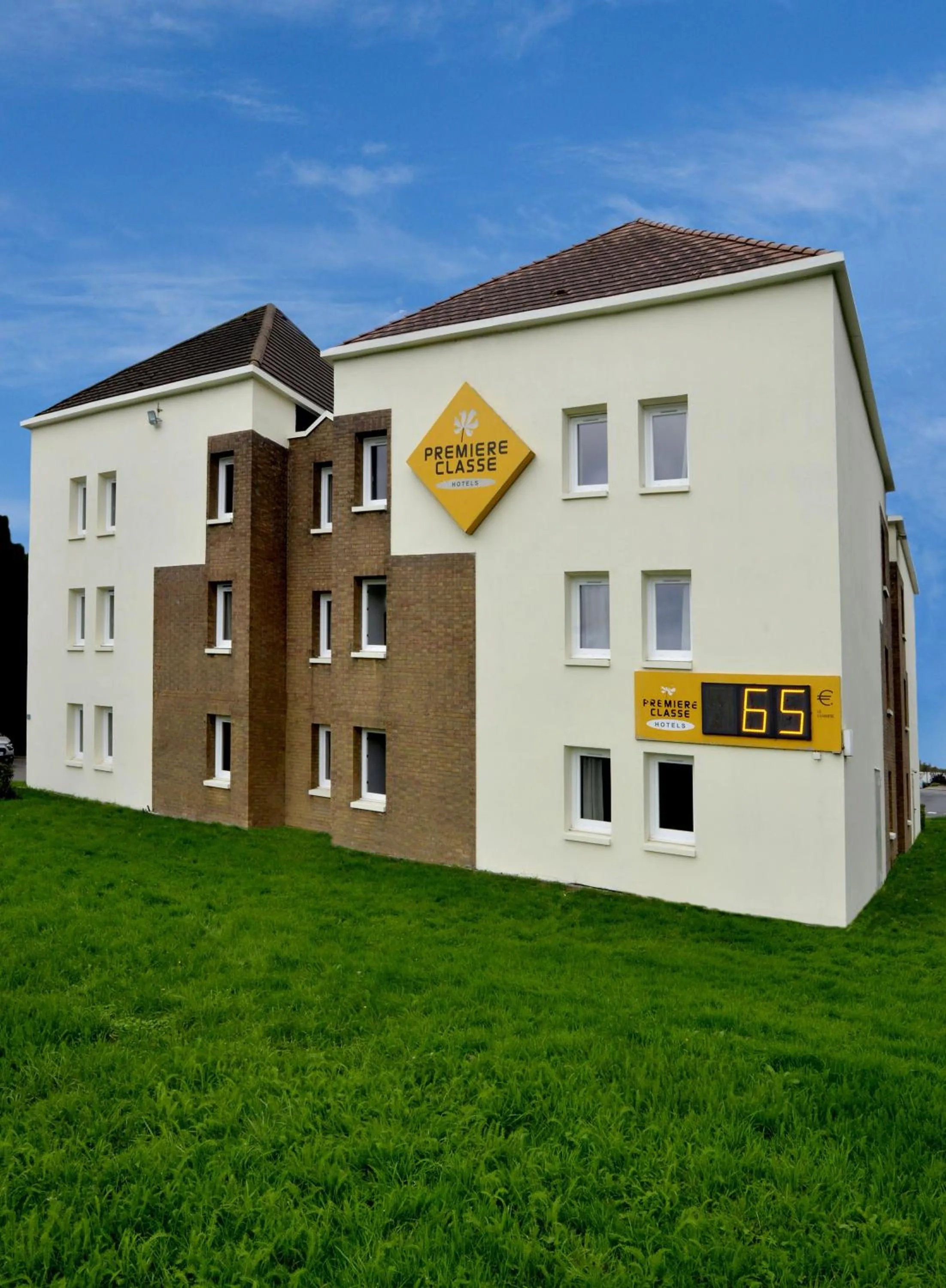 Property building in Premiere Classe Dunkerque Loon Plage