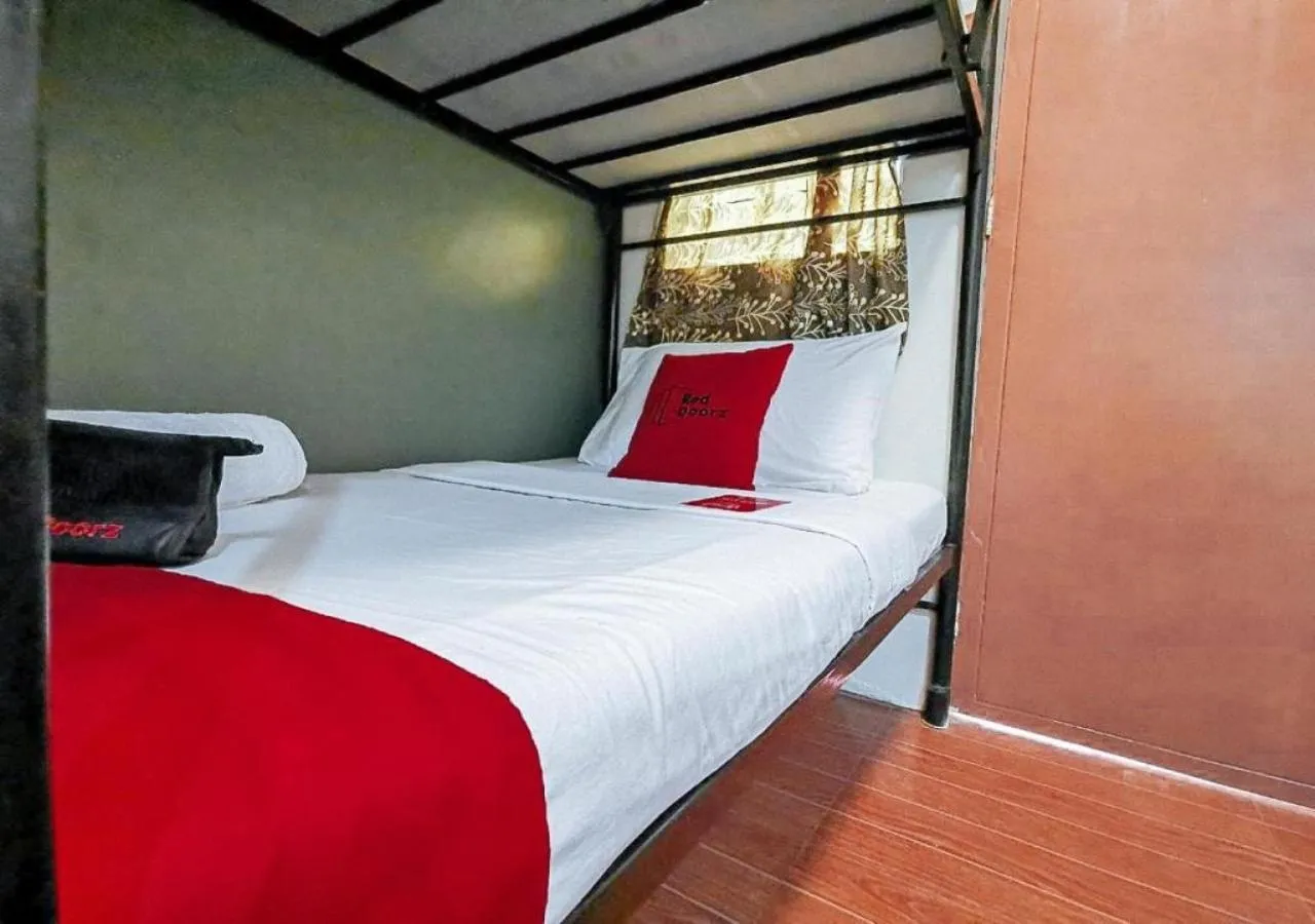 Bedroom, Bed in RedDoorz near KCC Mall Gensan