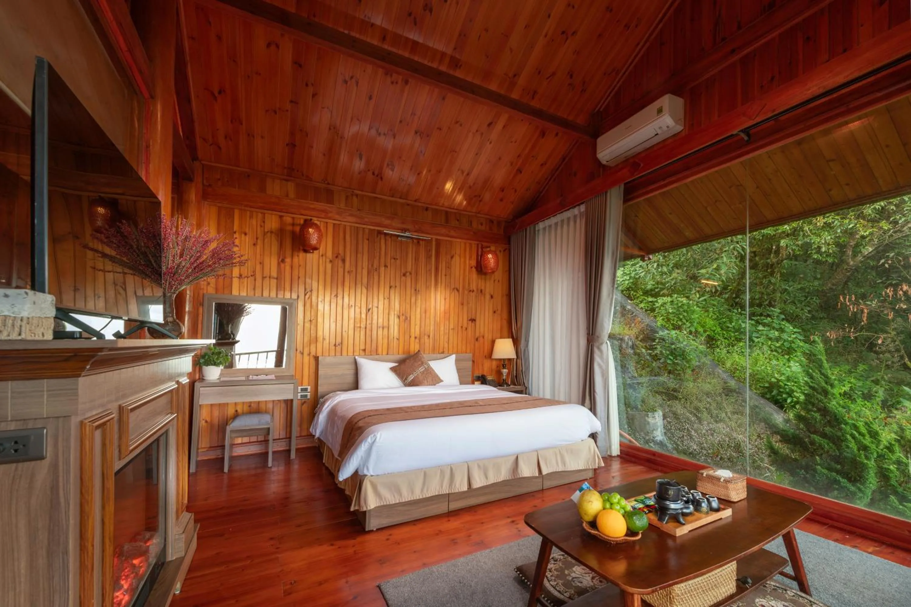 Garden, Bed in Heaven Gate O Quy Ho Hotel Sapa