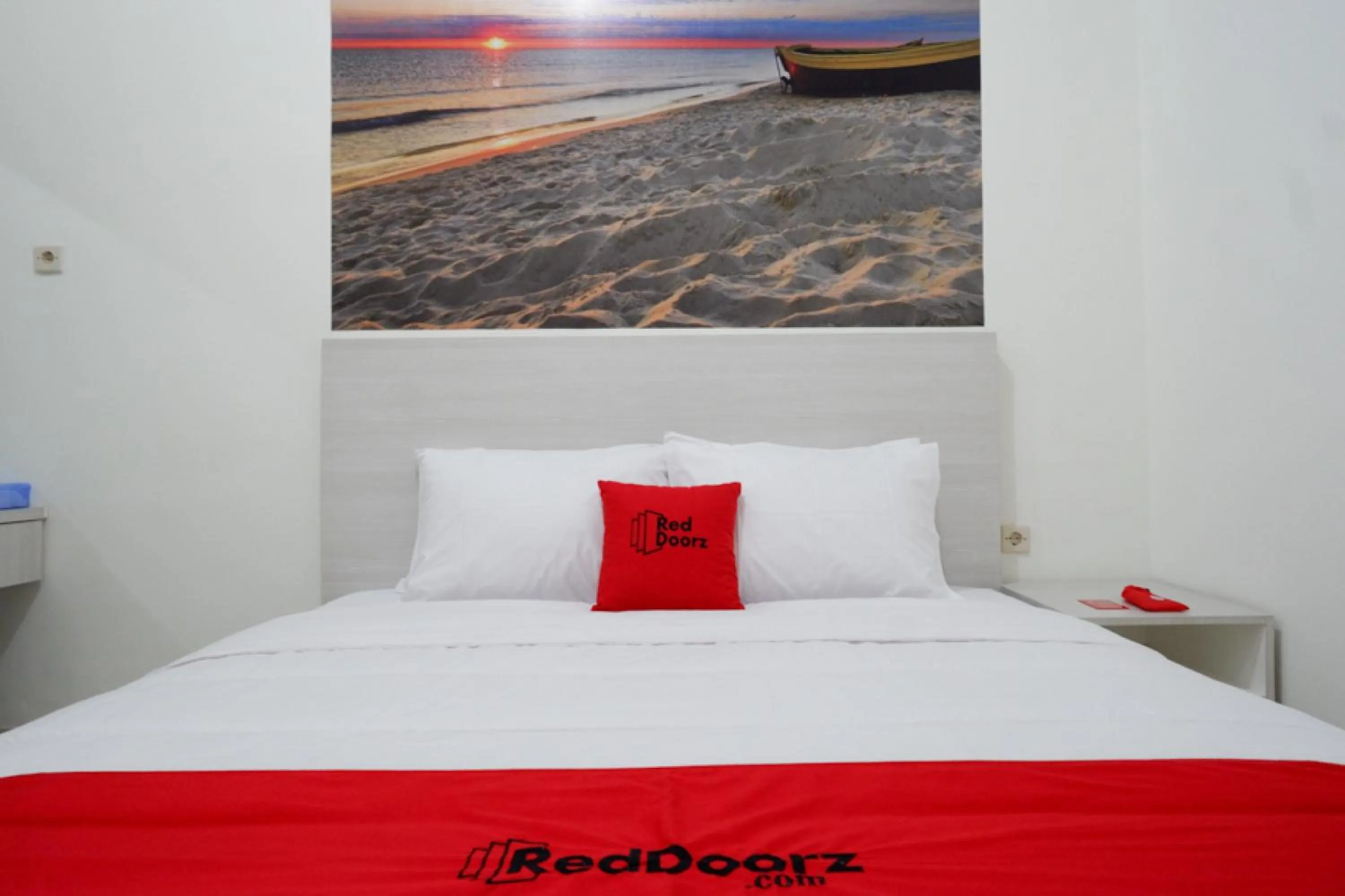 Bedroom, Bed in RedDoorz near Mataram University