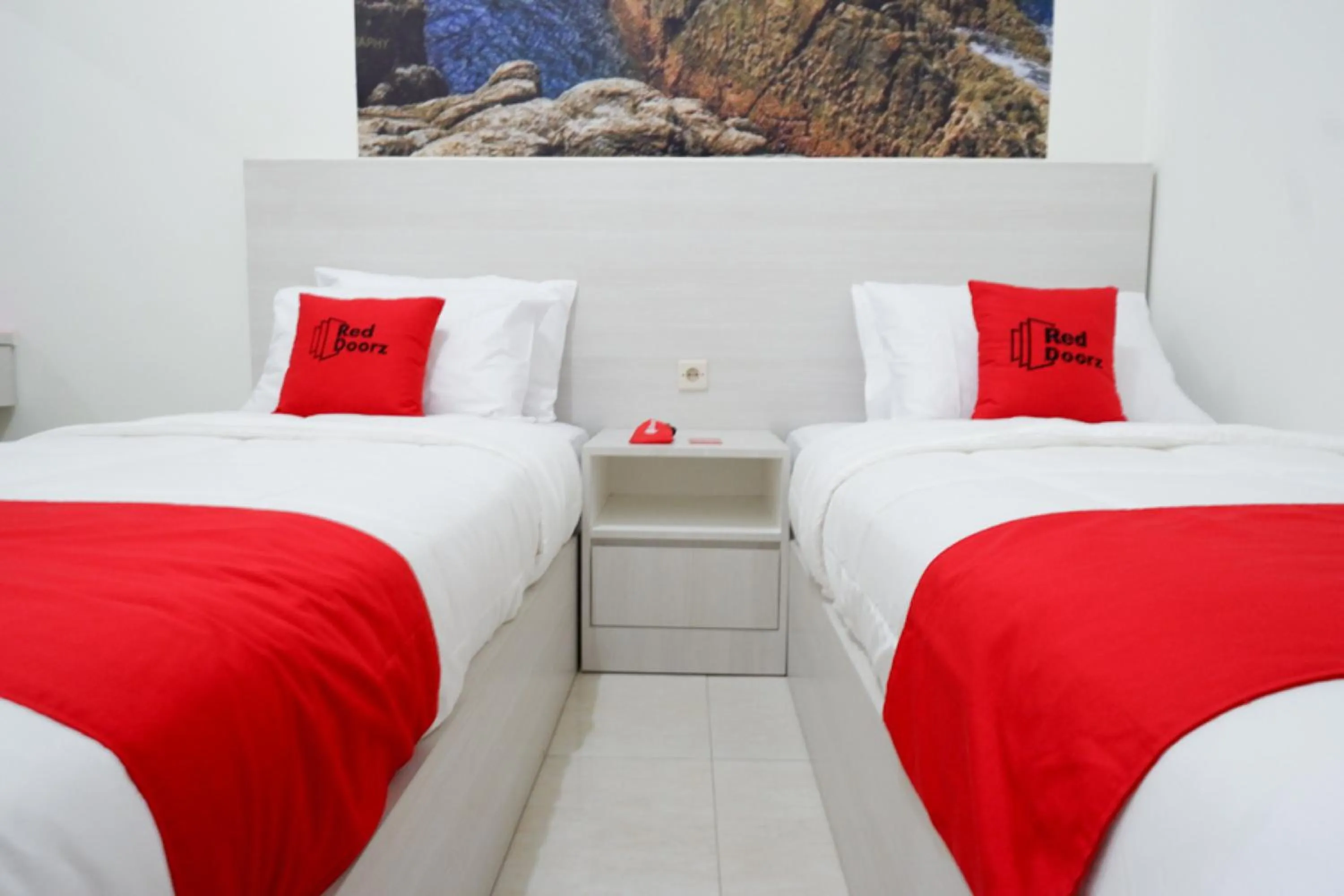 Bedroom, Bed in RedDoorz near Mataram University