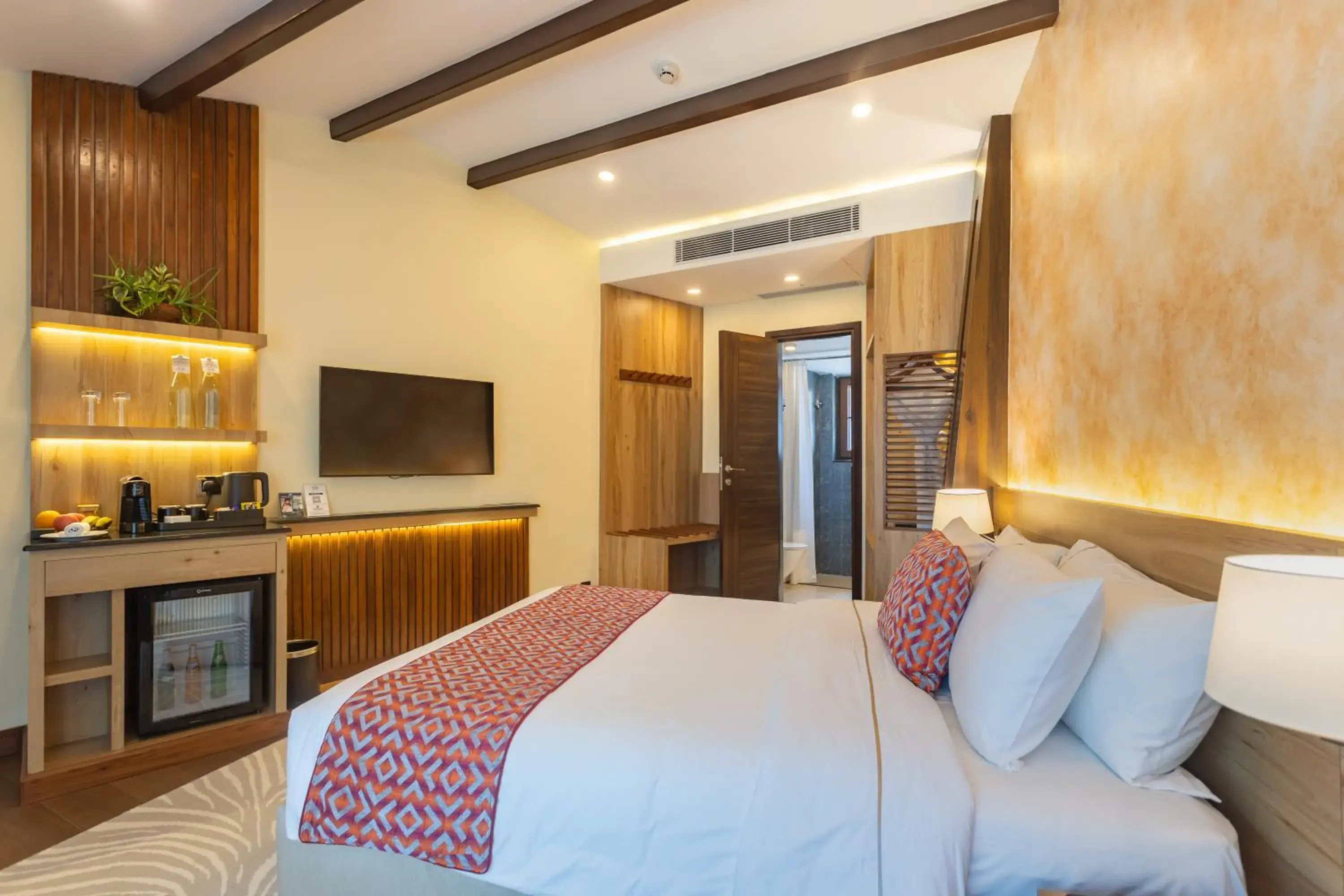 Heritage Room - single occupancy in Fish Tail Lodge Heritage Room - single occupancy in Fish Tail Lodge