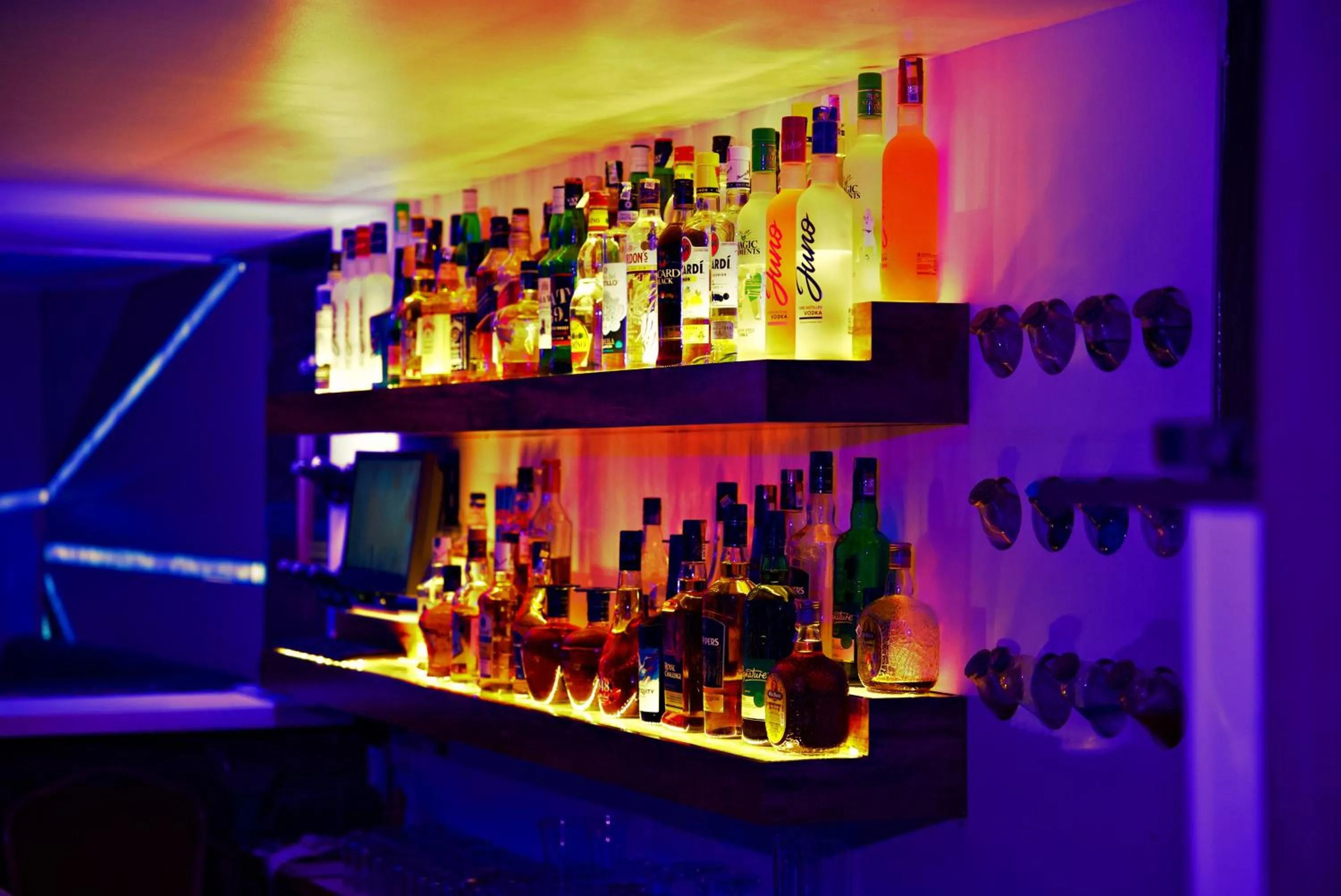 Lounge or bar in La Woods Hotel