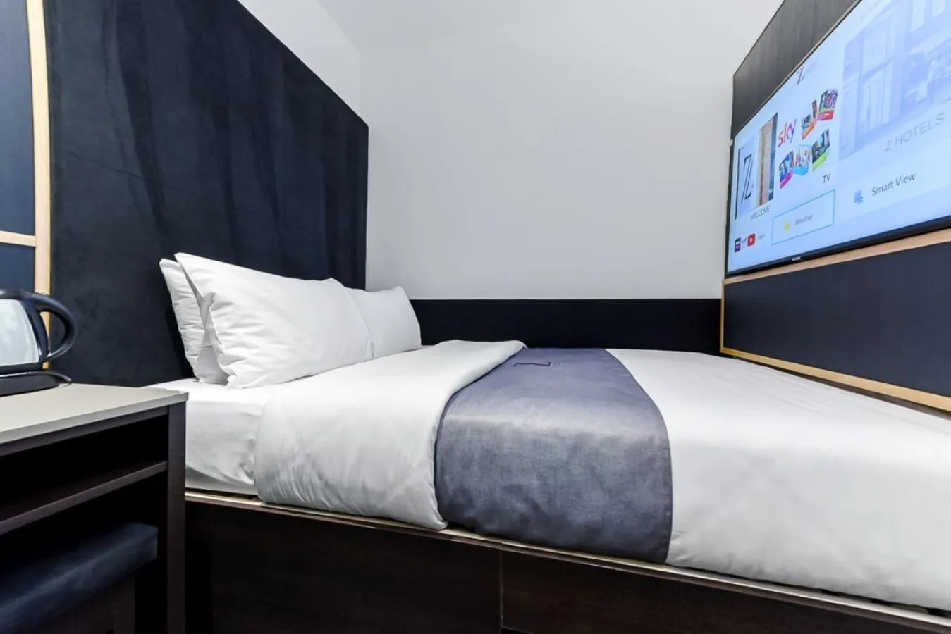 Bed in The Z Hotel Holborn