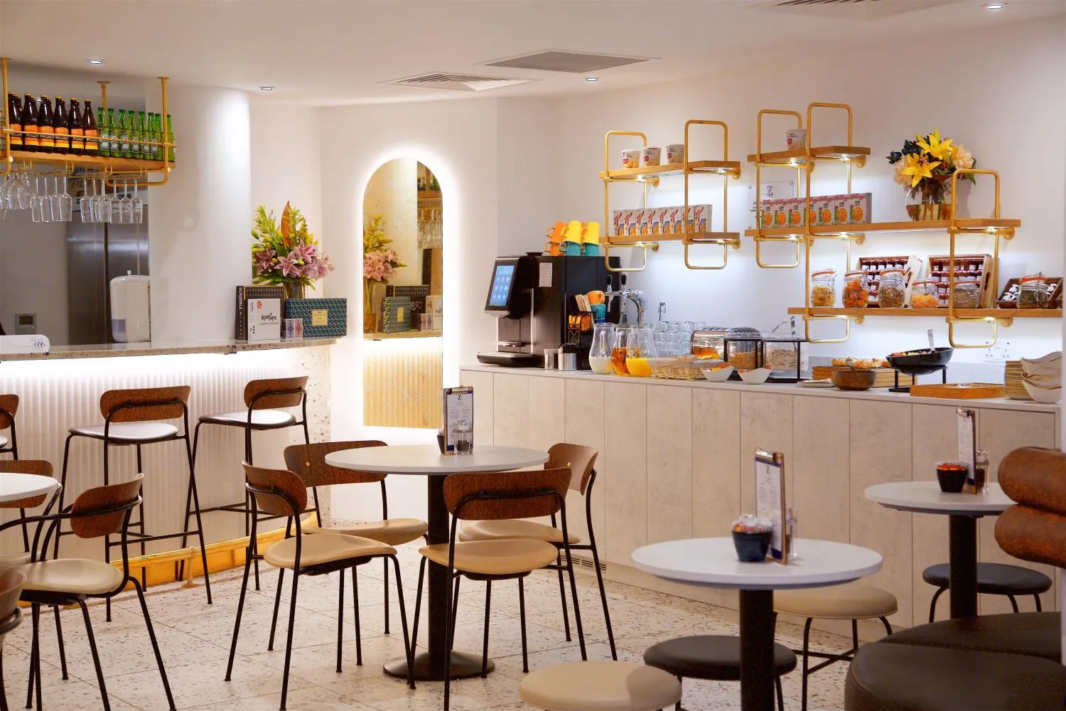 Lounge or bar in The Z Hotel Trafalgar