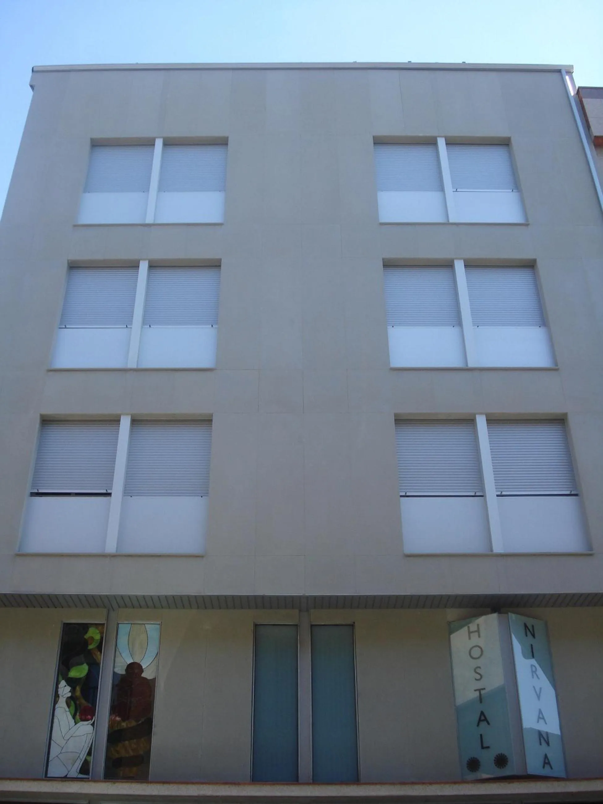 Facade/entrance in Hostal Nirvana