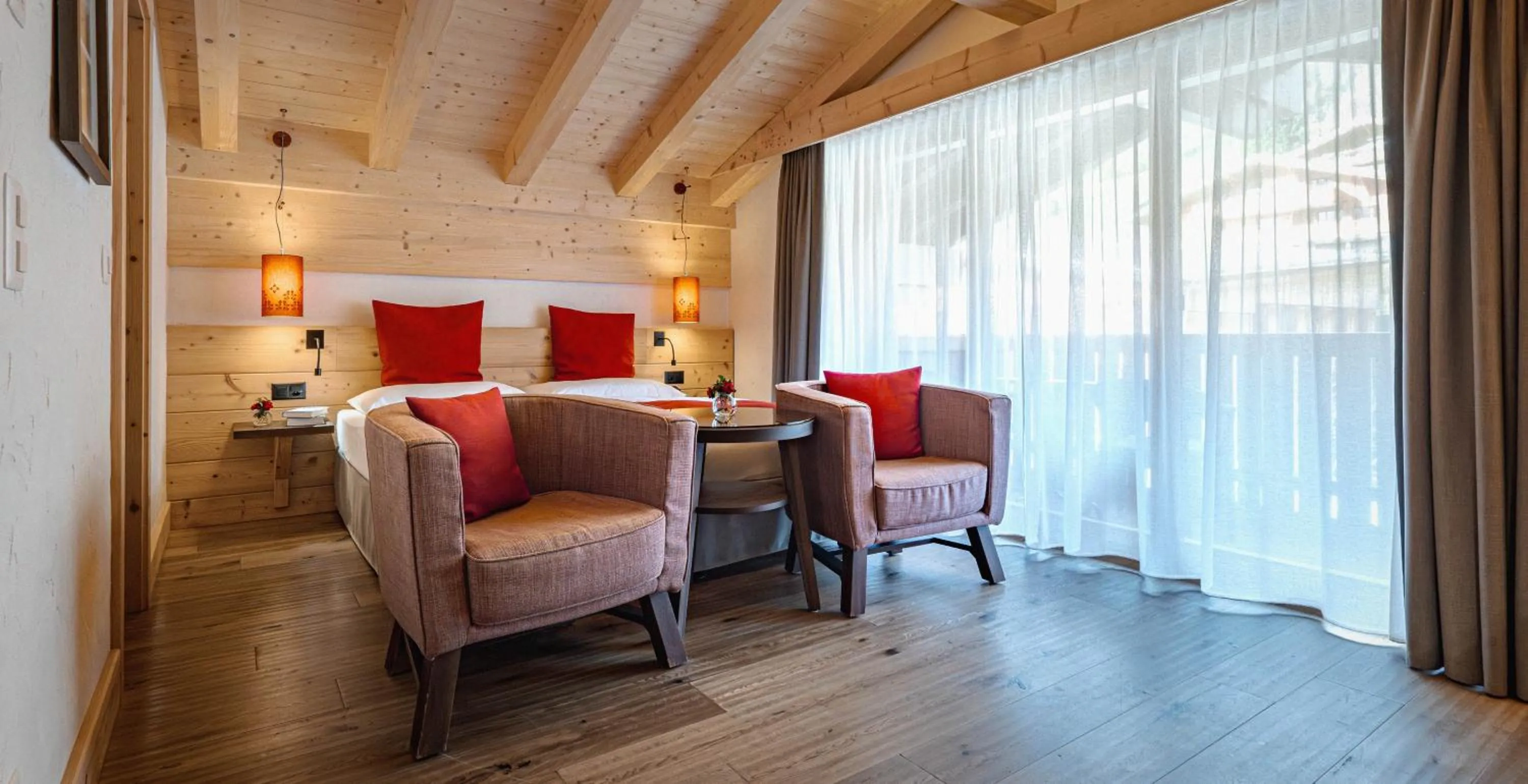 Photo of the whole room, Bed in Hotel Spitzhorn Superieur