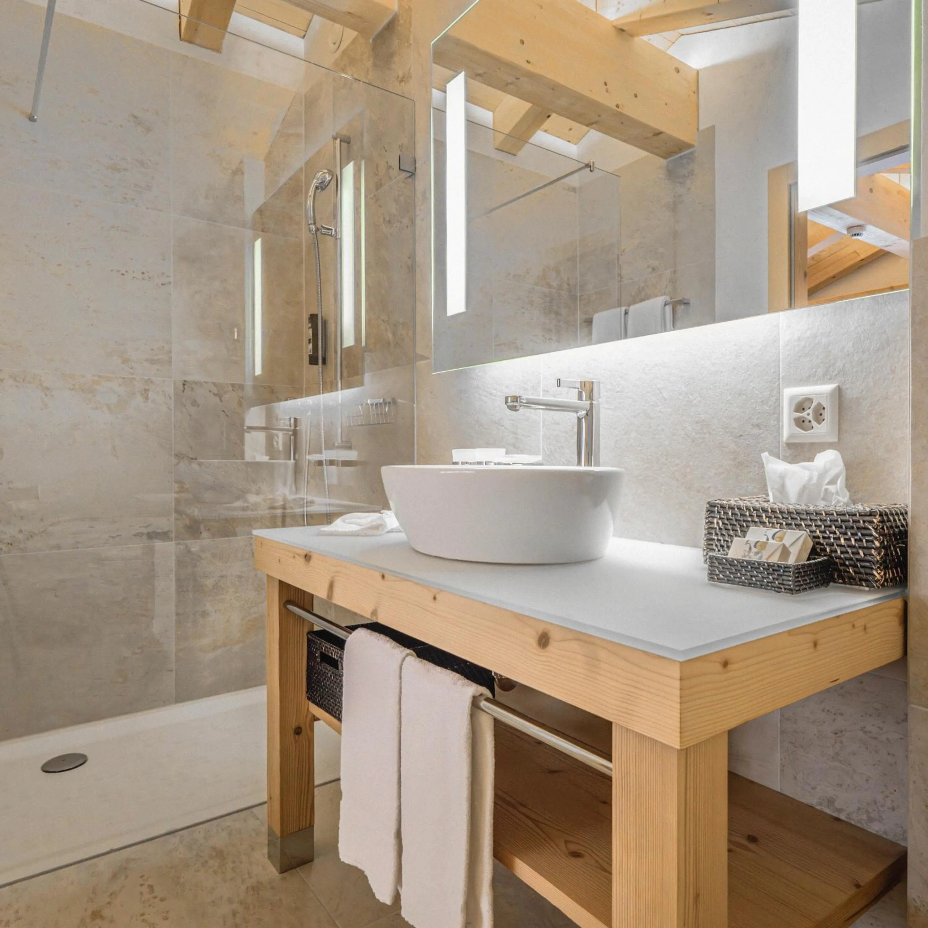 Shower in Hotel Spitzhorn Superieur