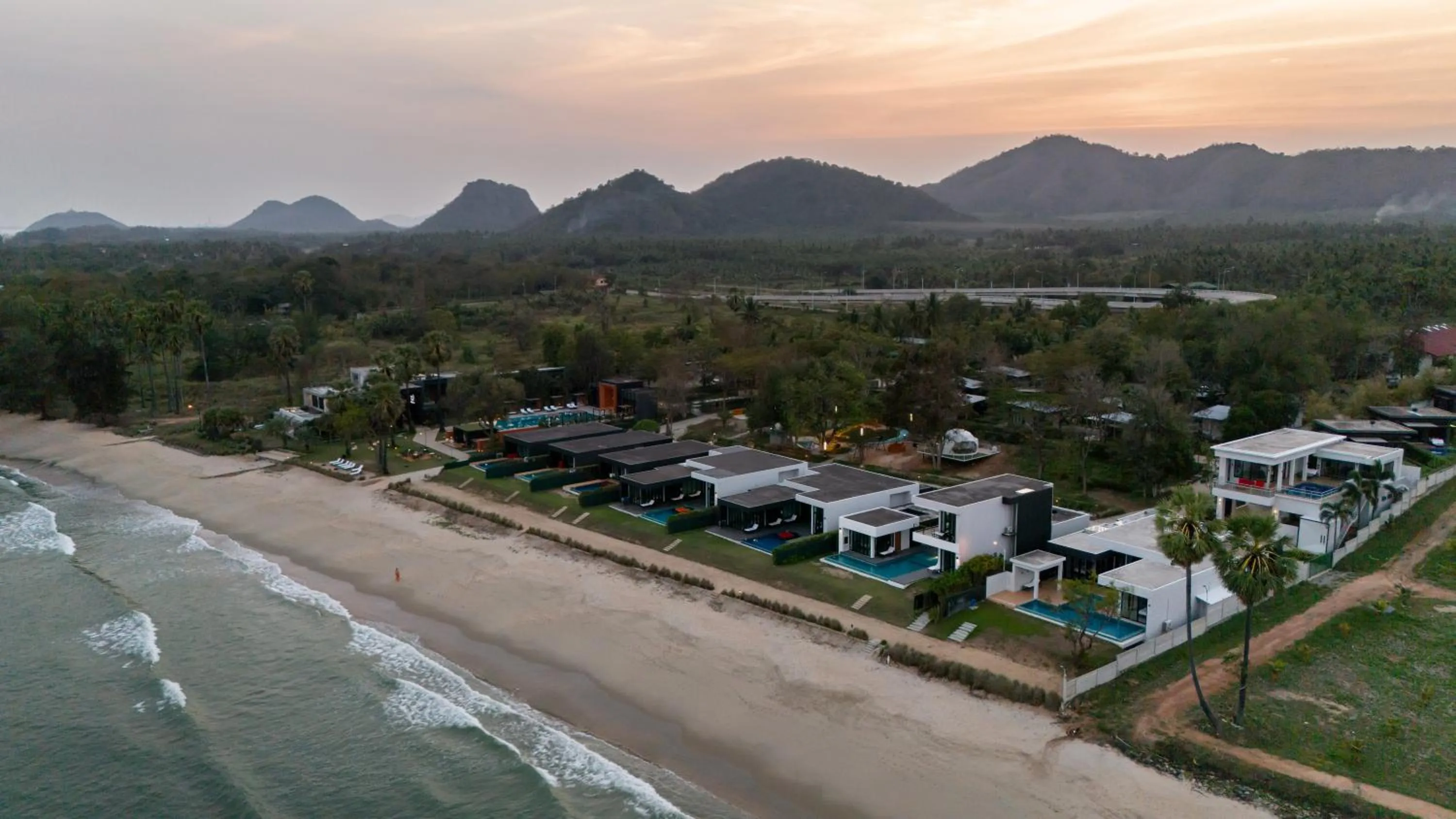 Mountain view in Sunshine Paradise Resort