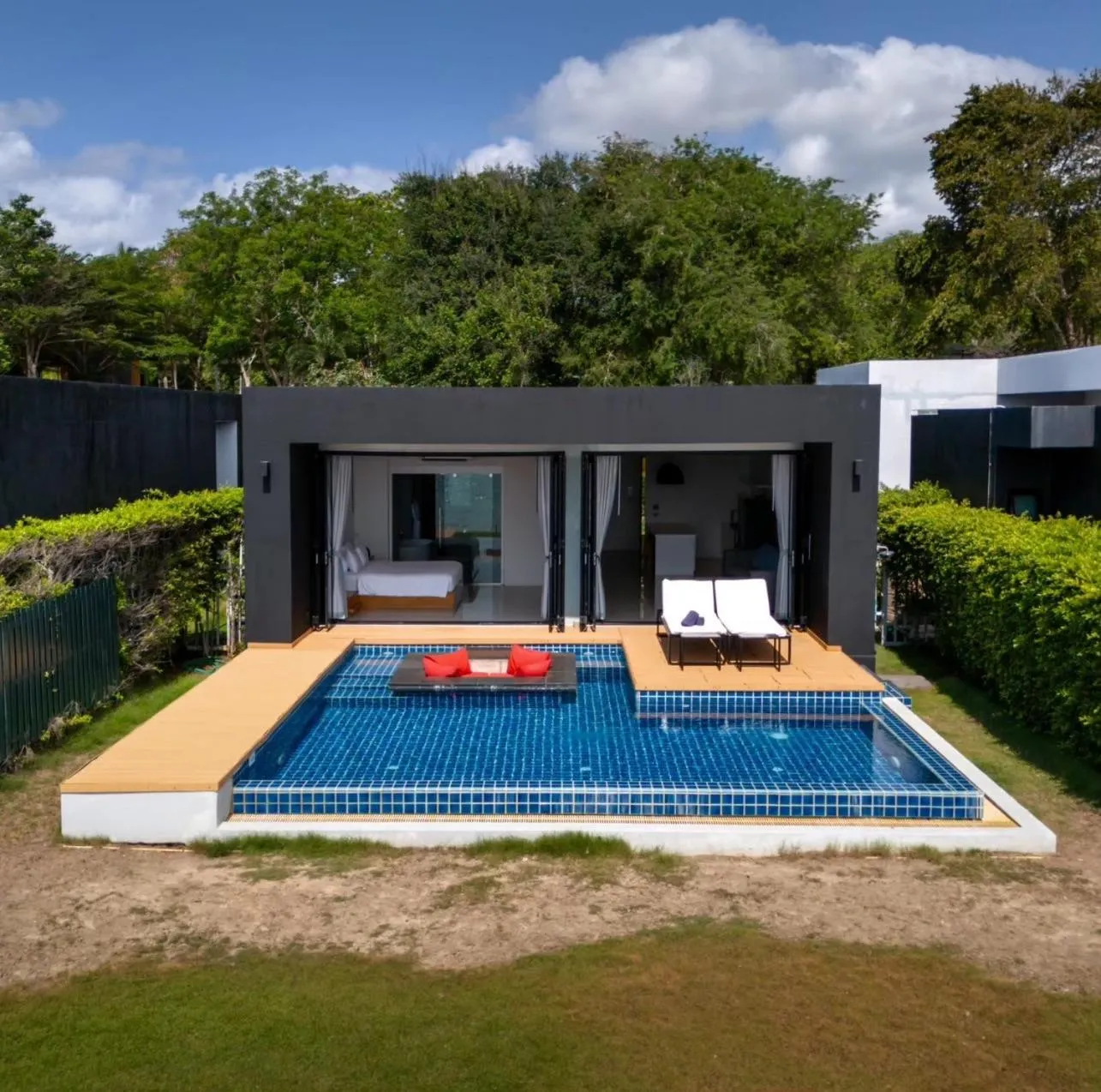 Sunshine Paradise Resort