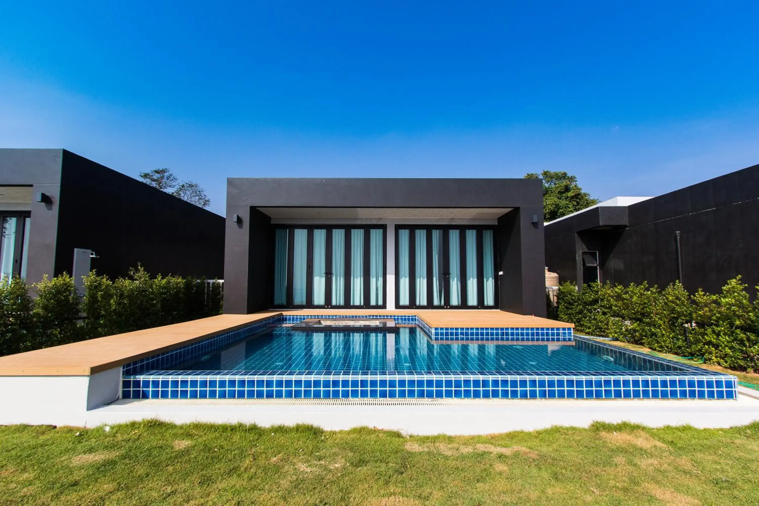 One-Bedroom Villa with Private Pool in Sunshine Paradise Resort One-Bedroom Villa with Private Pool in Sunshine Paradise Resort