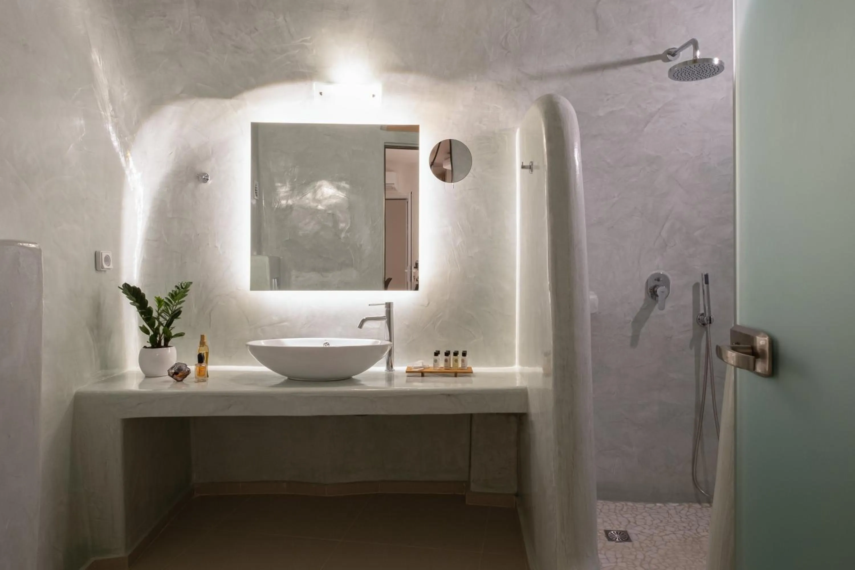 Bathroom in Santoterra Antigua Suites