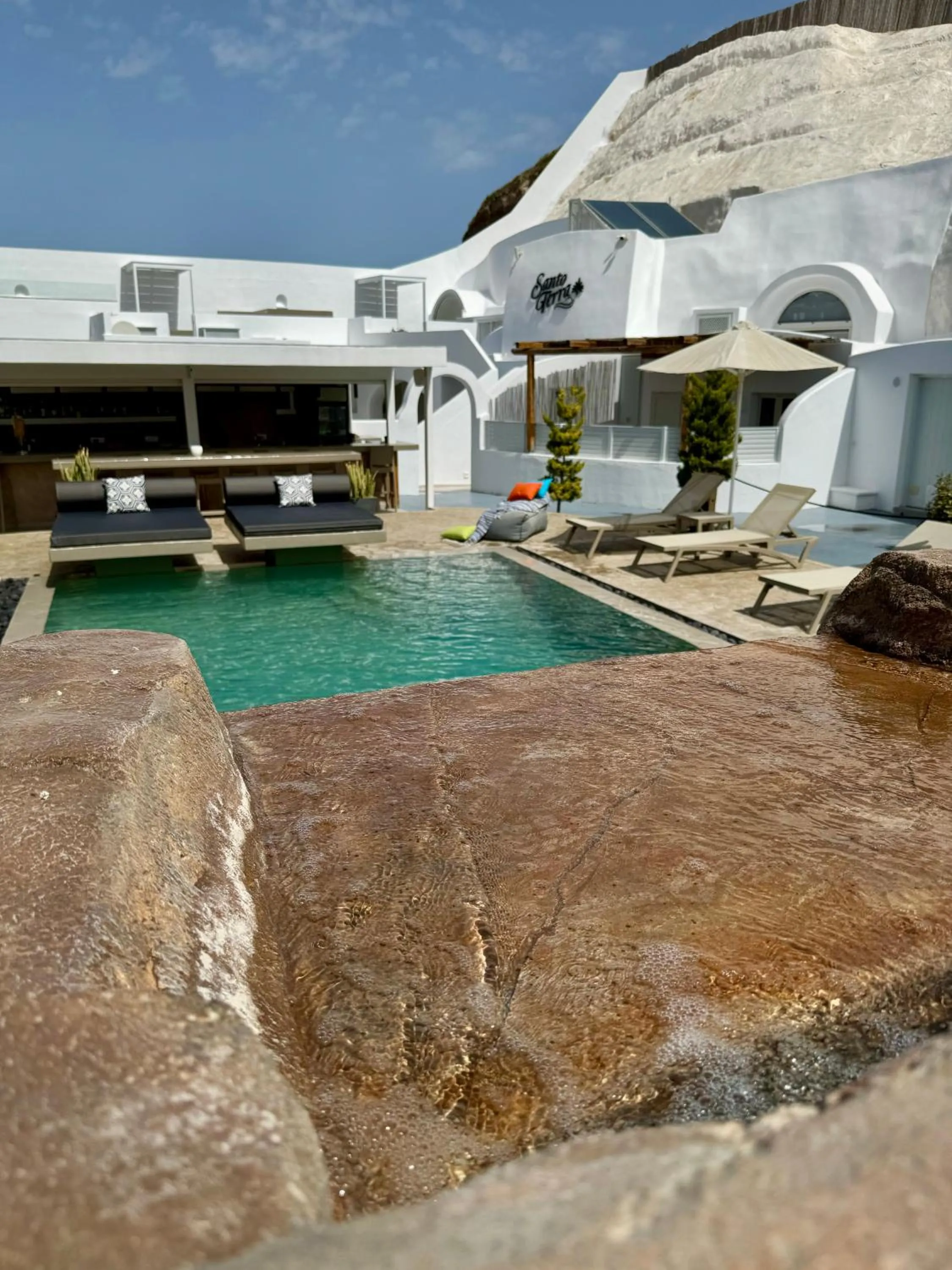 Santoterra Antigua Suites