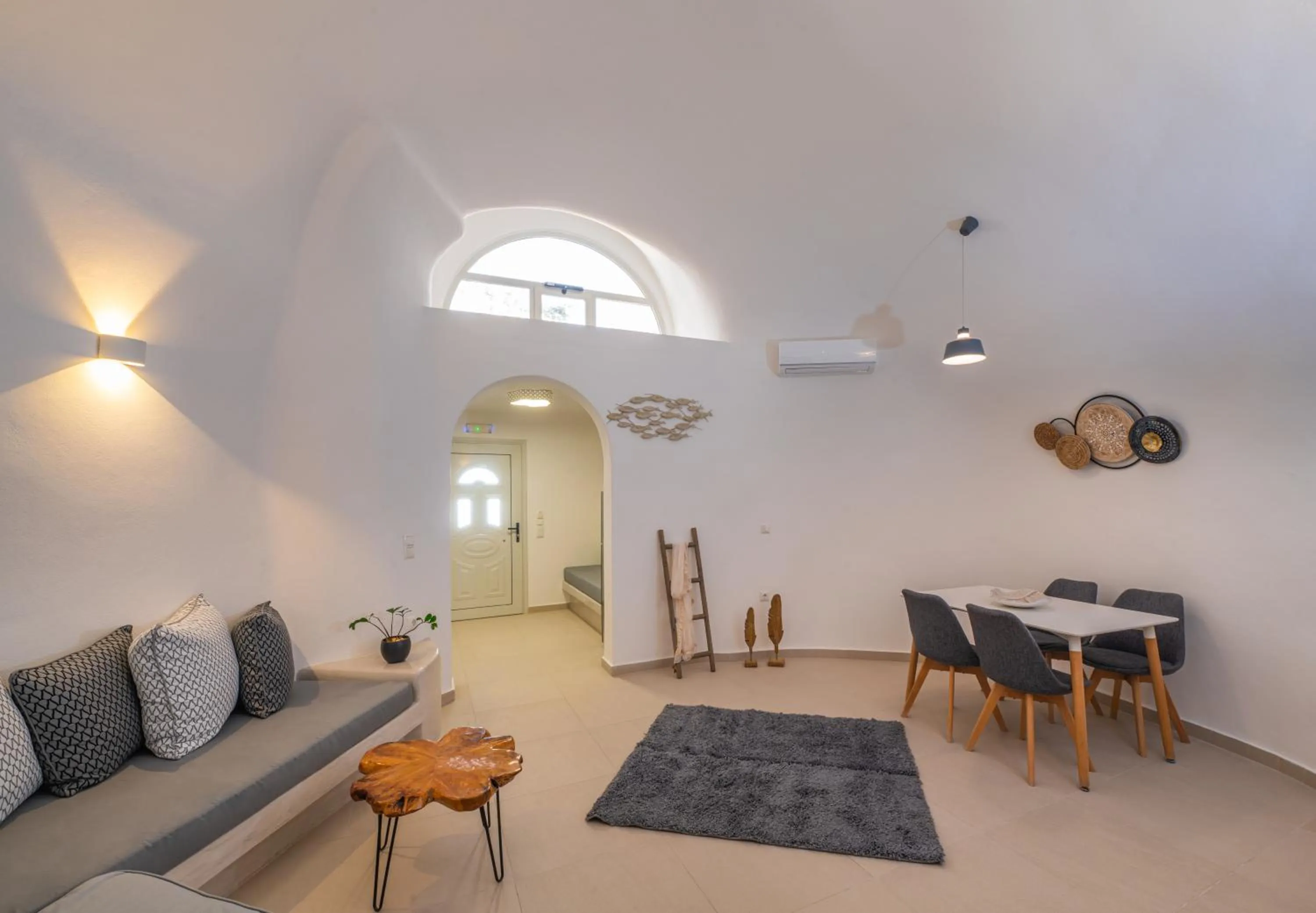 Santoterra Antigua Suites