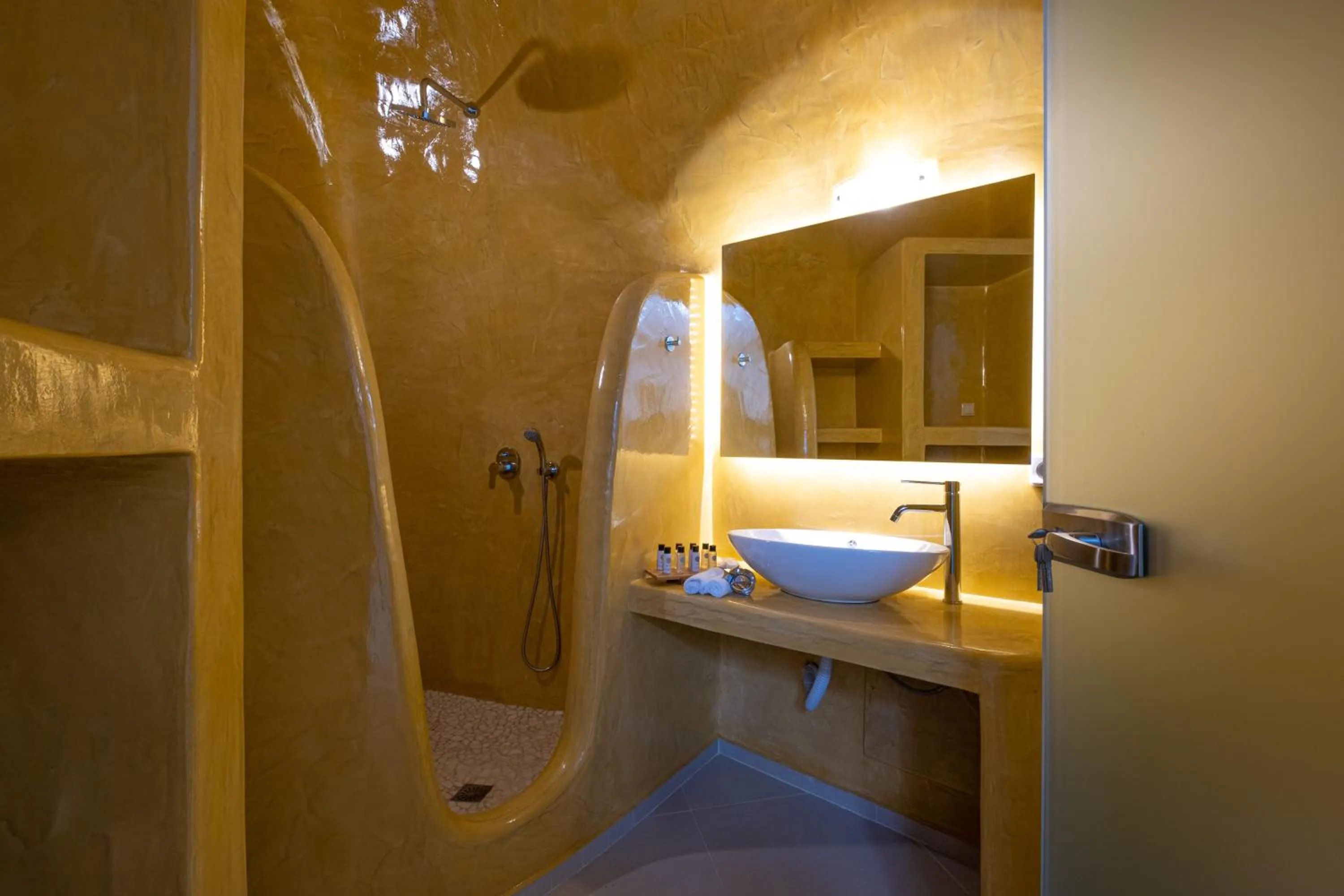 Bathroom in Santoterra Antigua Suites
