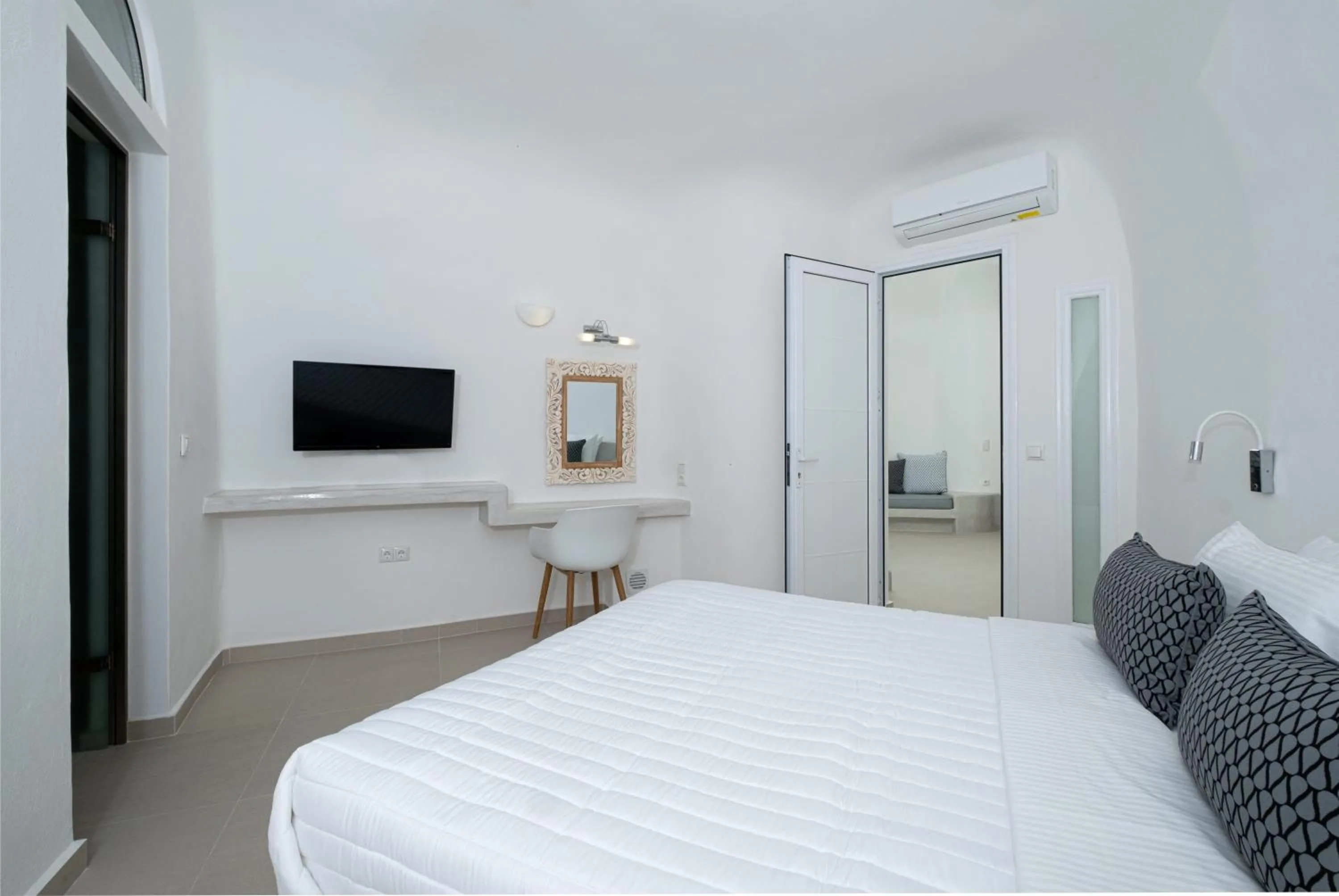 Bedroom, Bed in Santoterra Antigua Suites