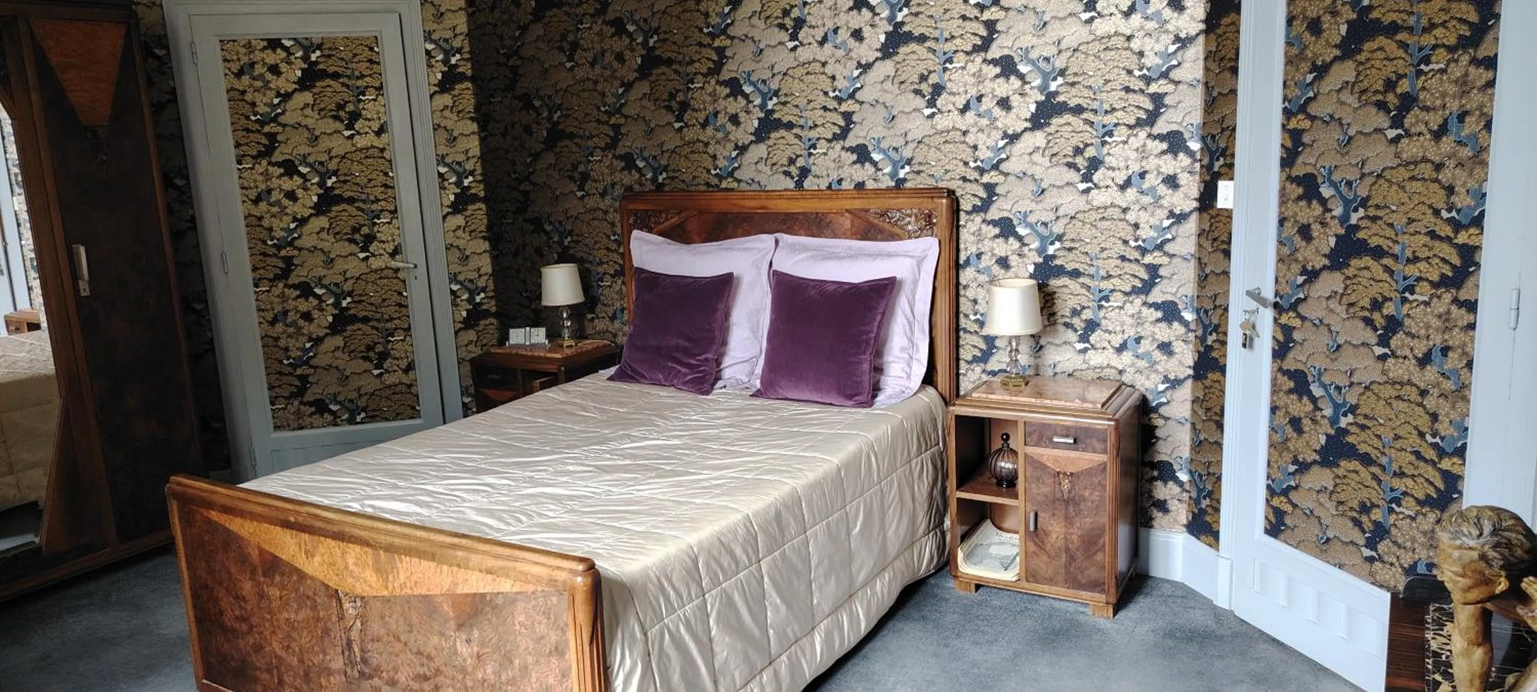 Bedroom, Bed in La Passagere