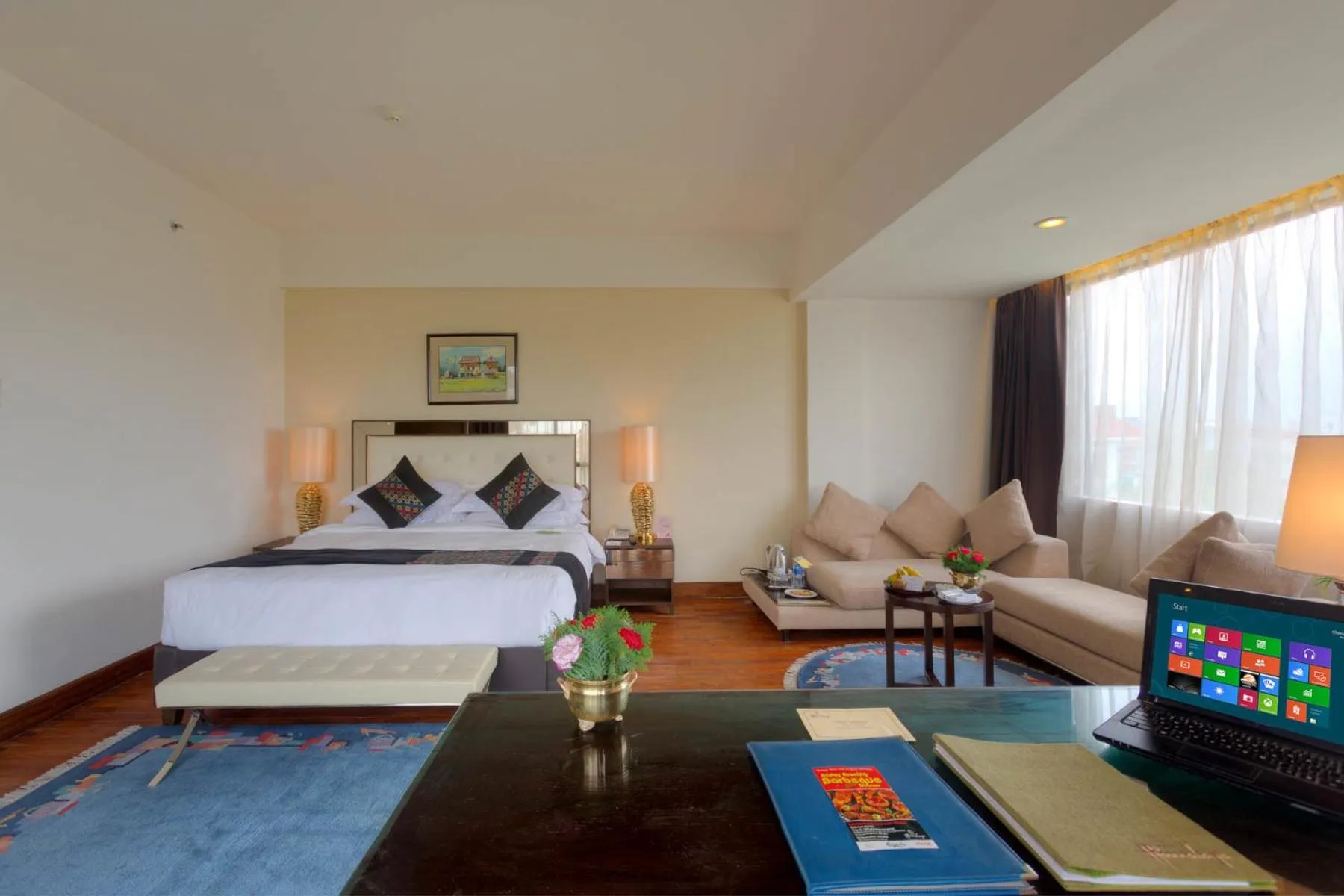 Bedroom, Bed in Hotel Himalaya