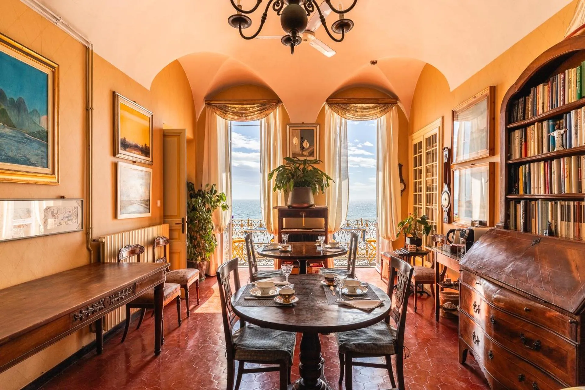 Library in Casa d'artista - Camere in residenza di Charme