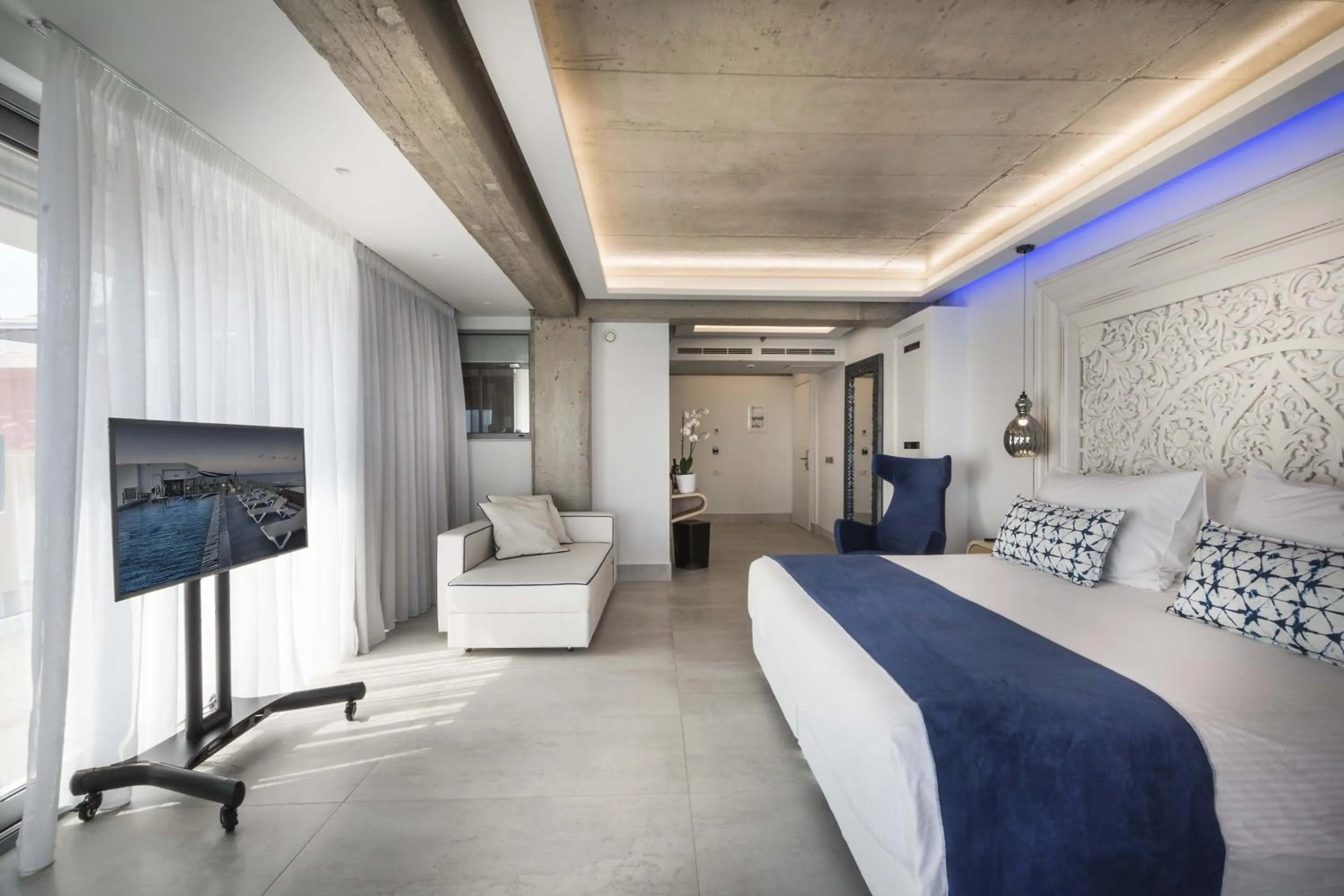 Bed in Glaros Royal Beach Hotel