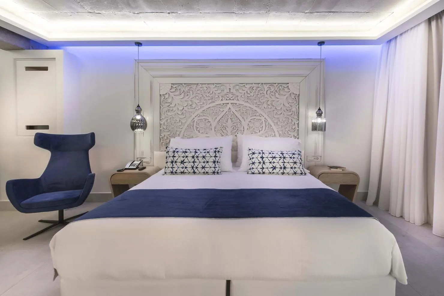 Bedroom, Bed in Glaros Royal Beach Hotel