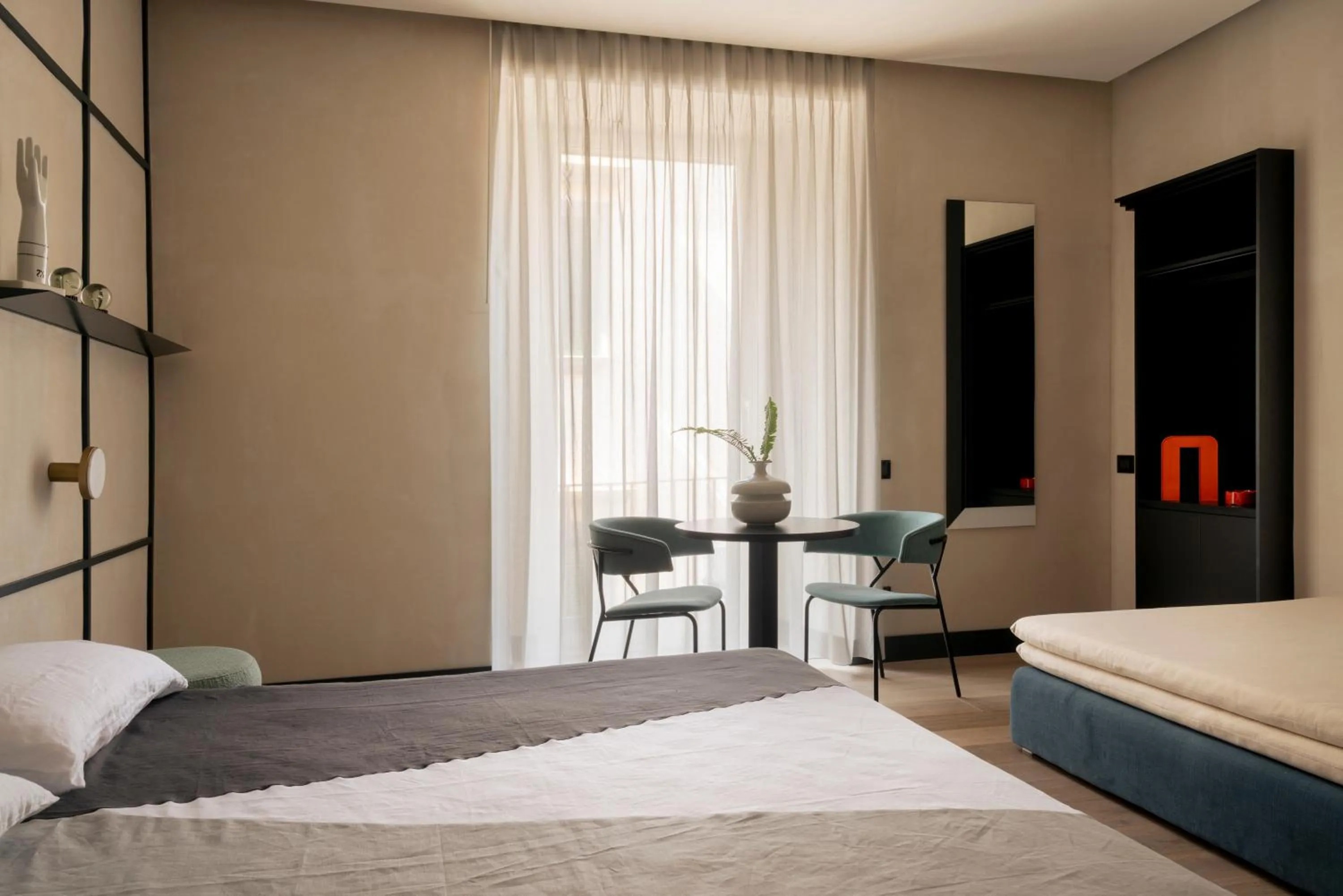 Photo of the whole room, Bed in Casa Pacifico Napoli