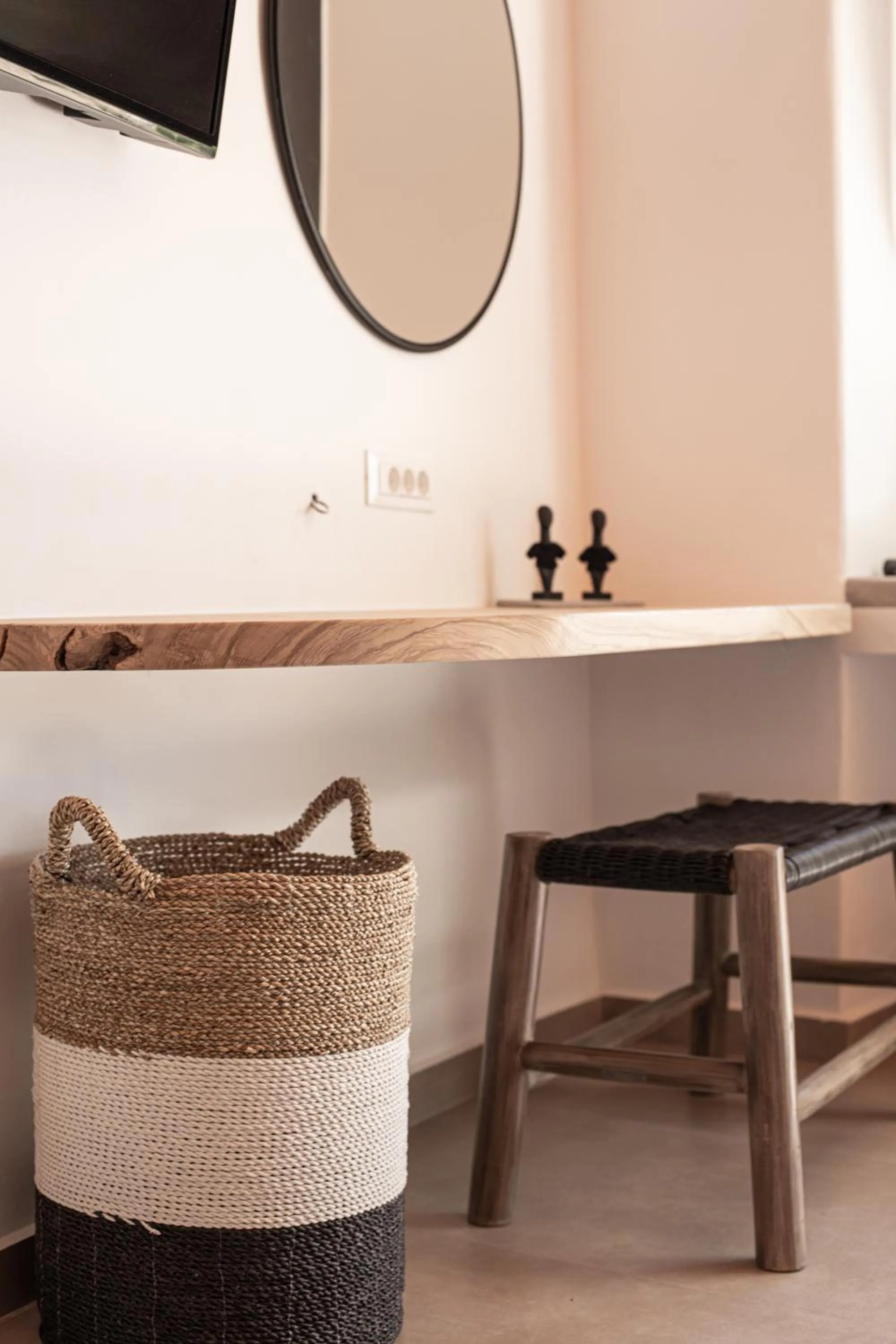 Coffee/tea facilities in Ikies of Mykonos