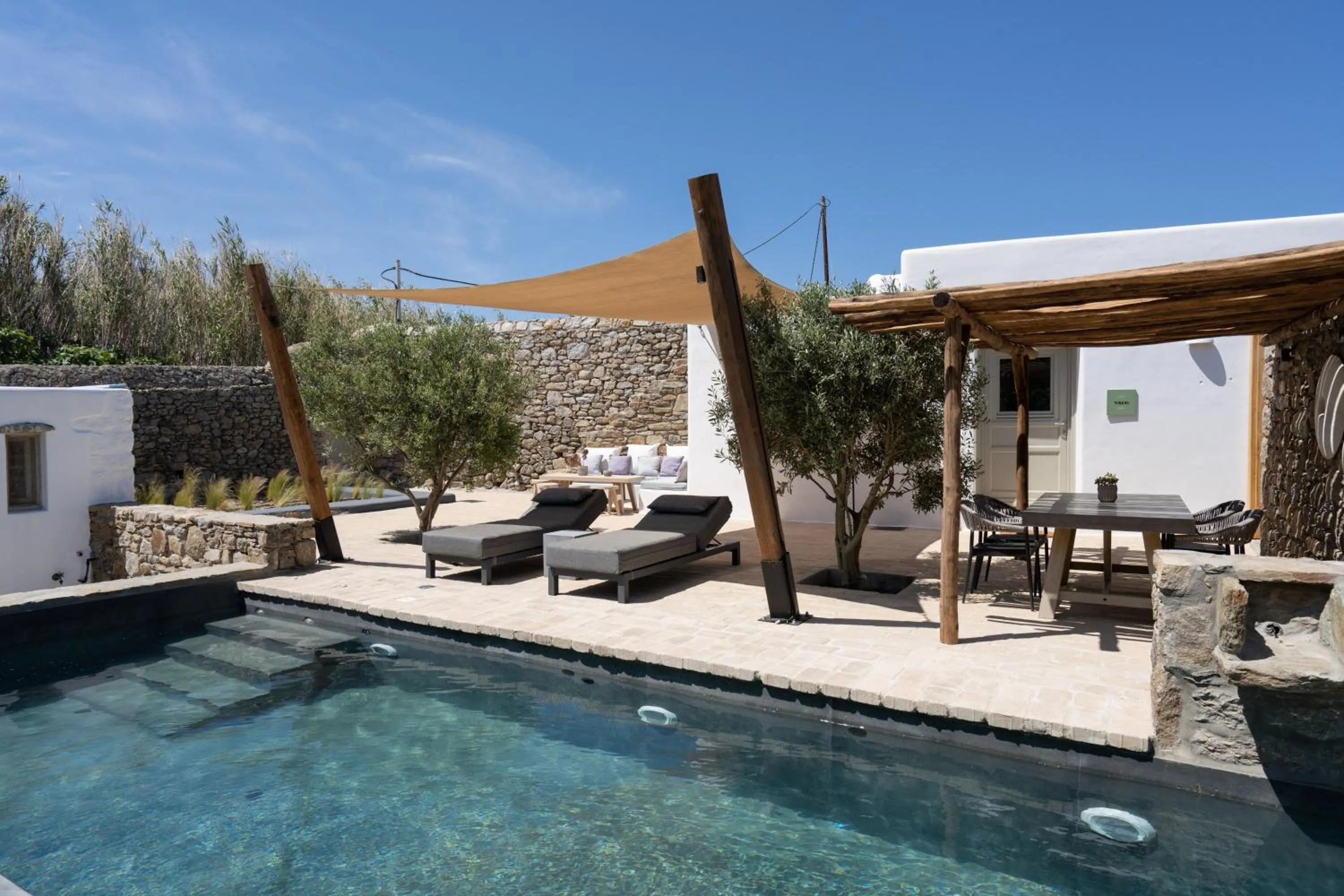 Dining area in Ikies of Mykonos