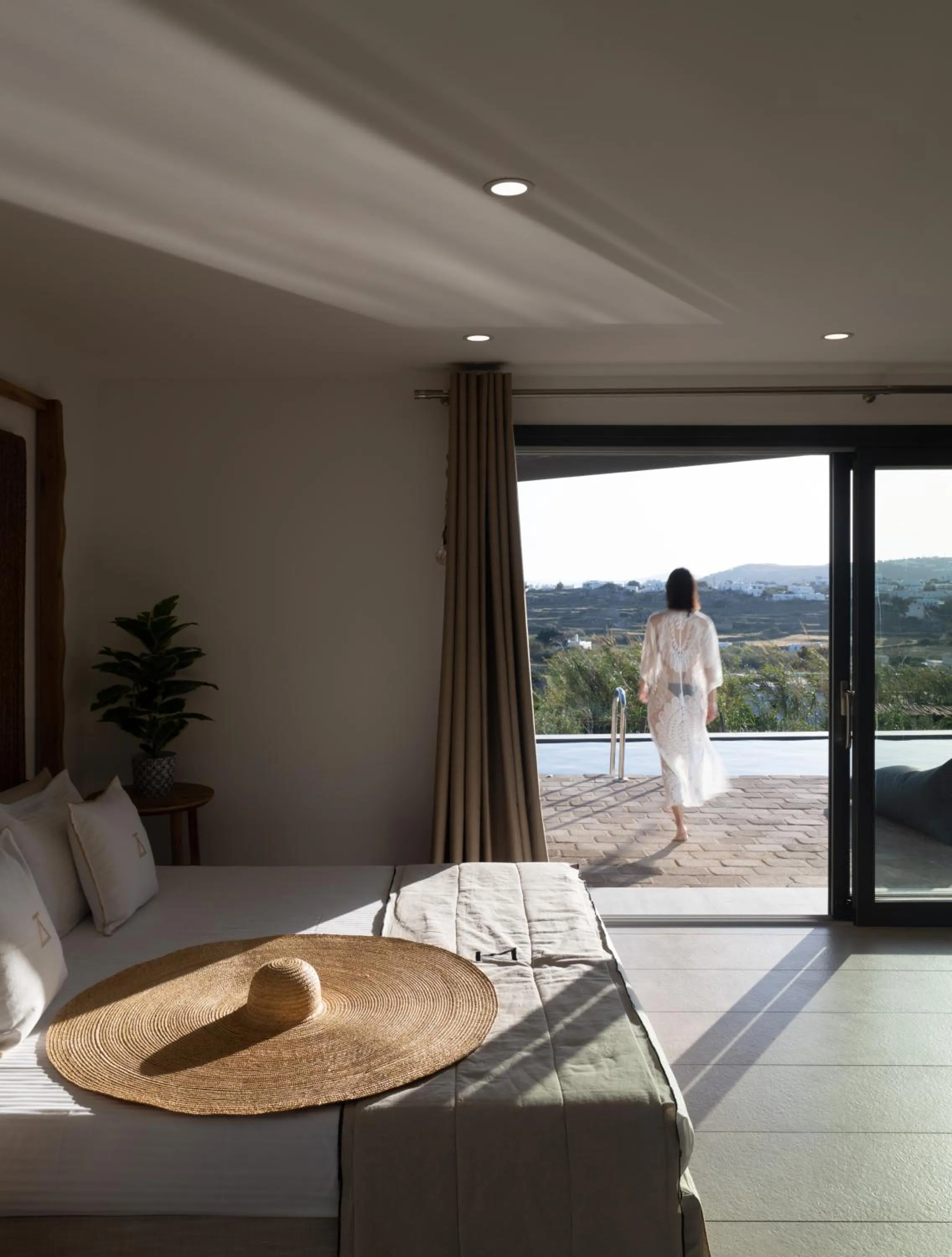 View (from property/room), Bed in Ikies of Mykonos