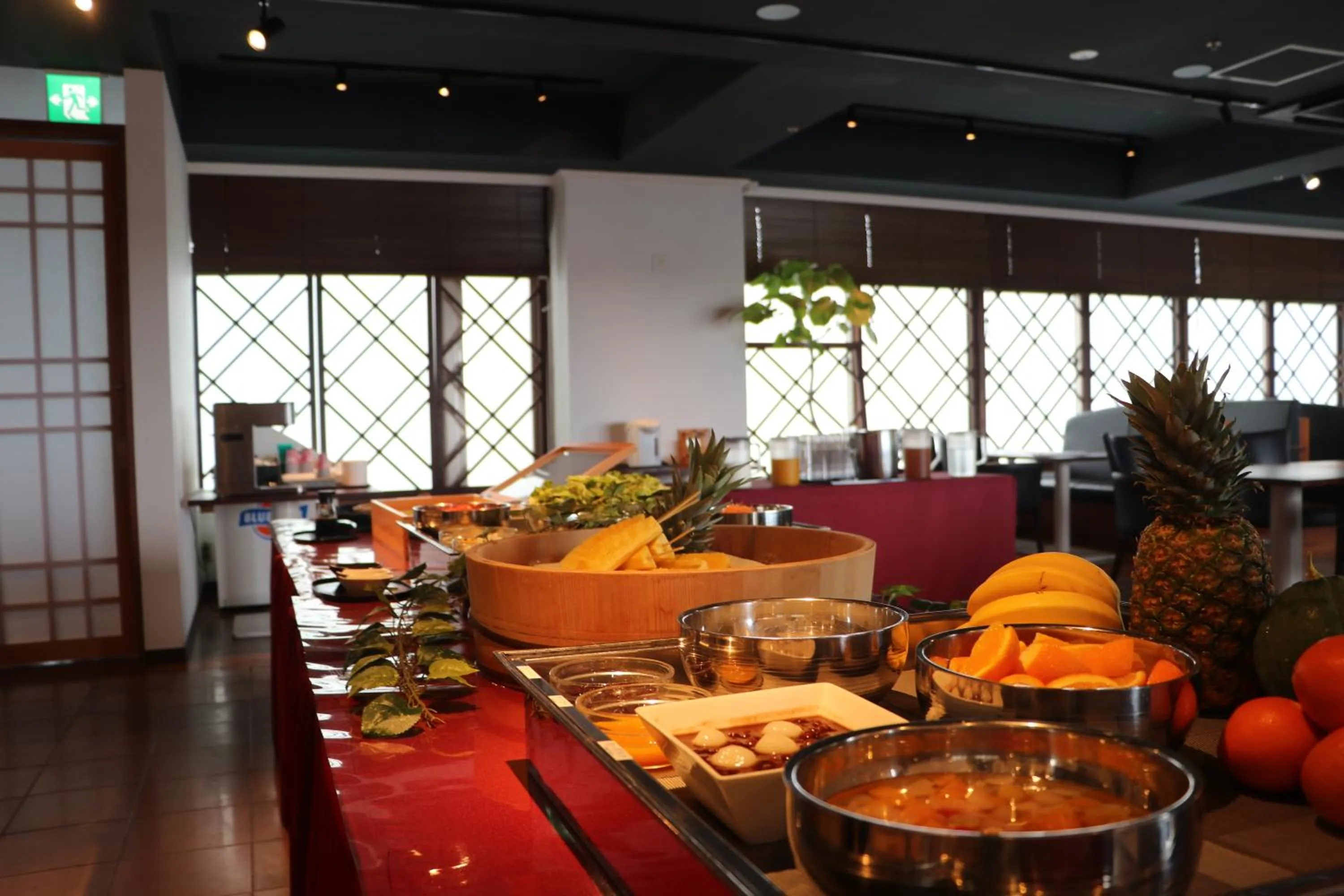 Restaurant/places to eat in Hotel East China Sea
