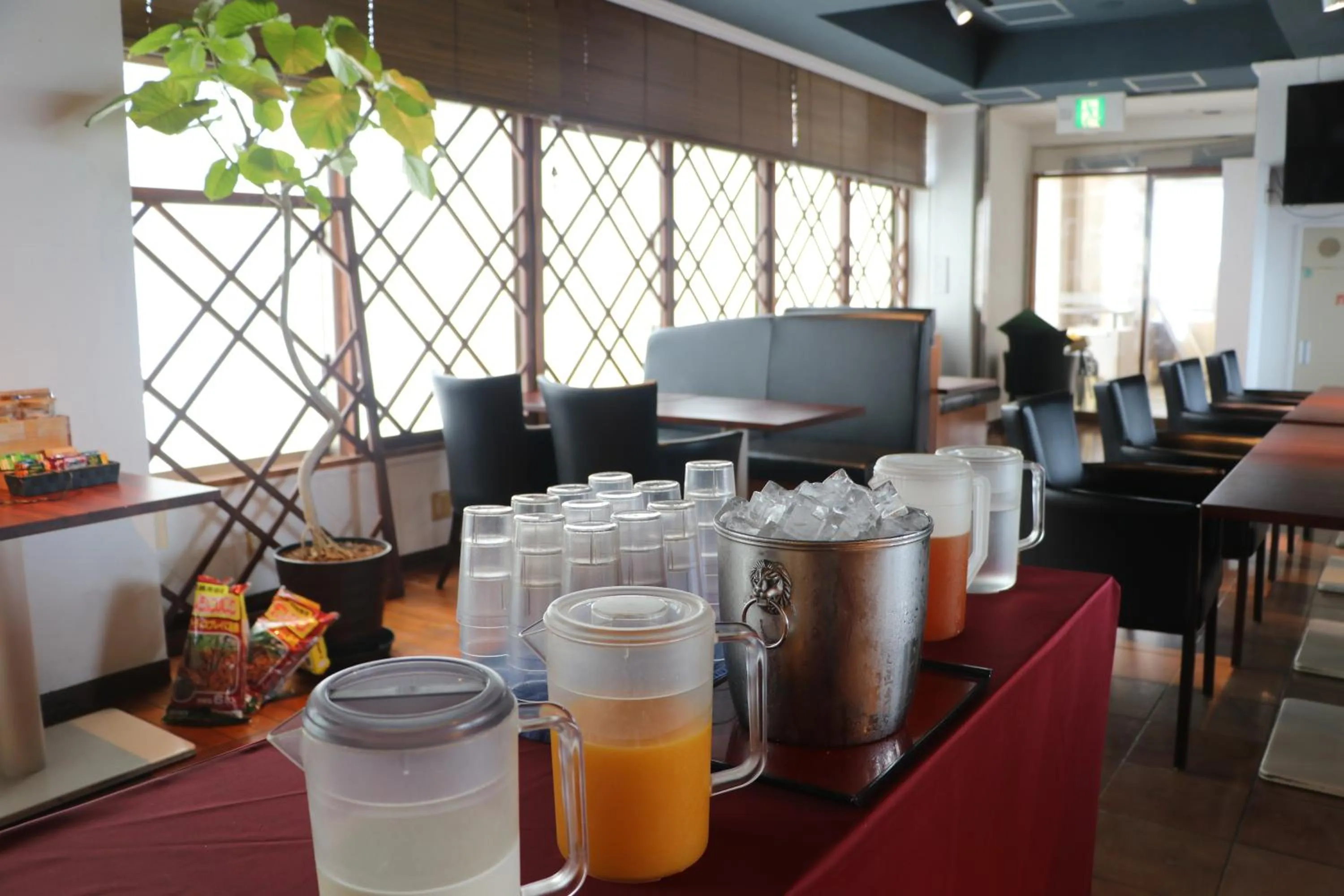 Restaurant/places to eat in Hotel East China Sea