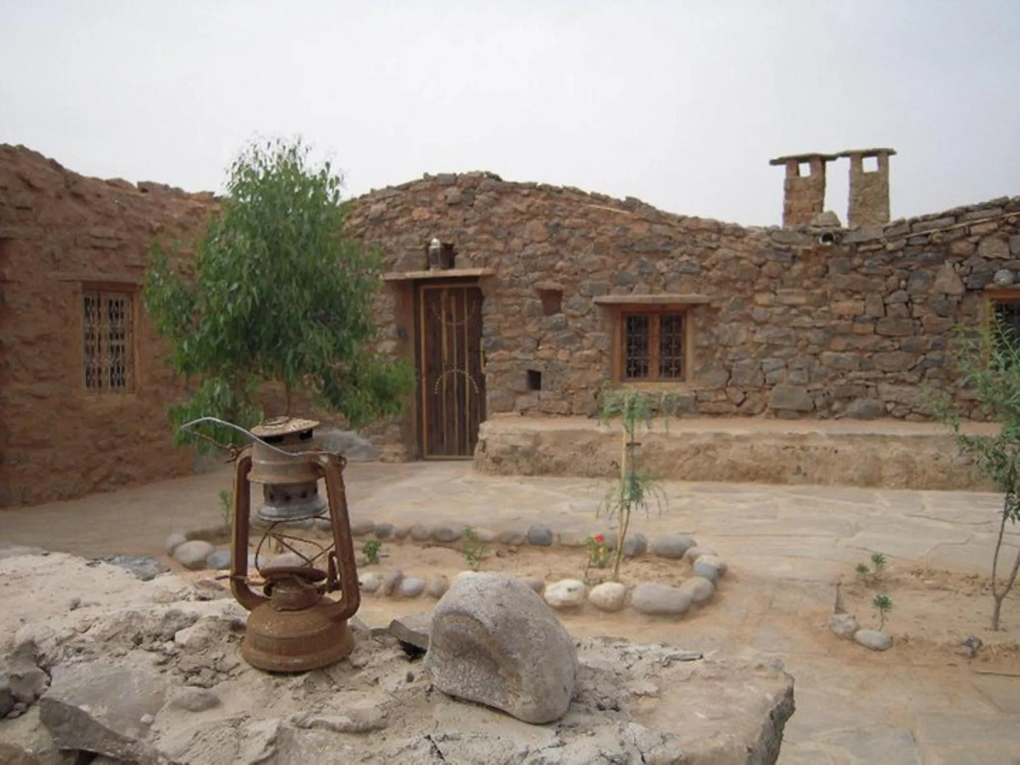 Garden view in Maison Boutchrafine
