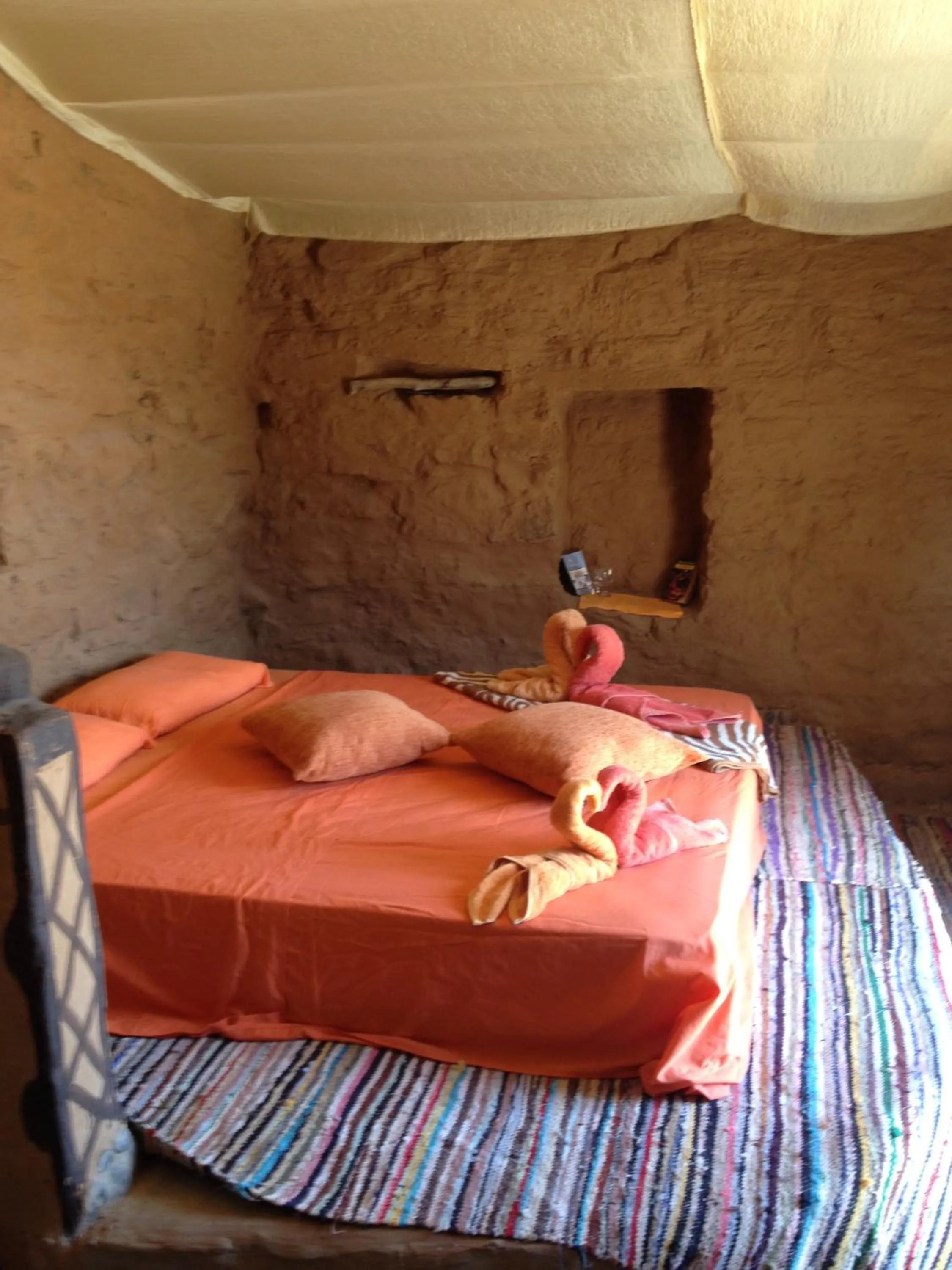 Decorative detail, Bed in Maison Boutchrafine