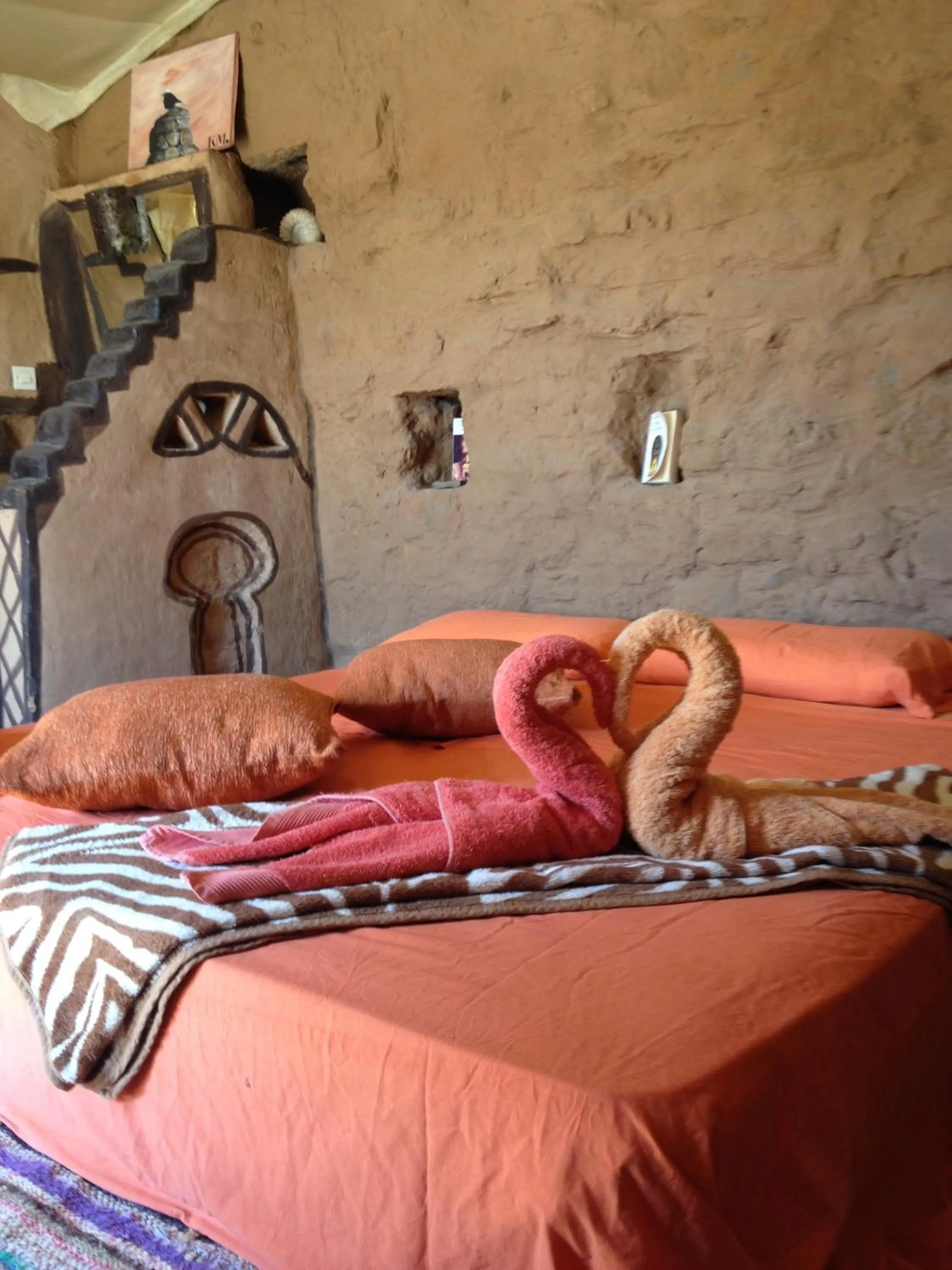 Photo of the whole room, Bed in Maison Boutchrafine