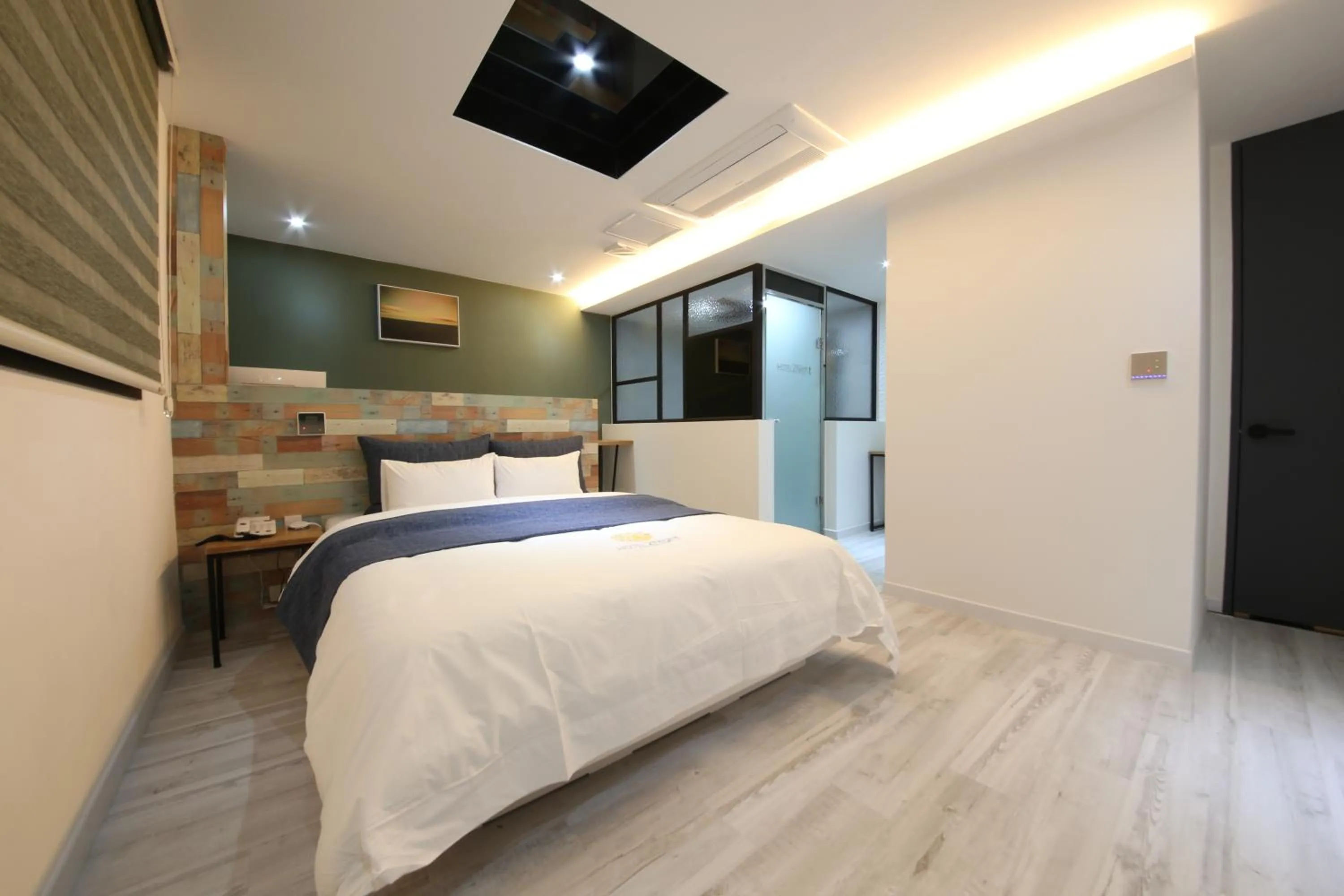 Bed in 2Night Business Hotel