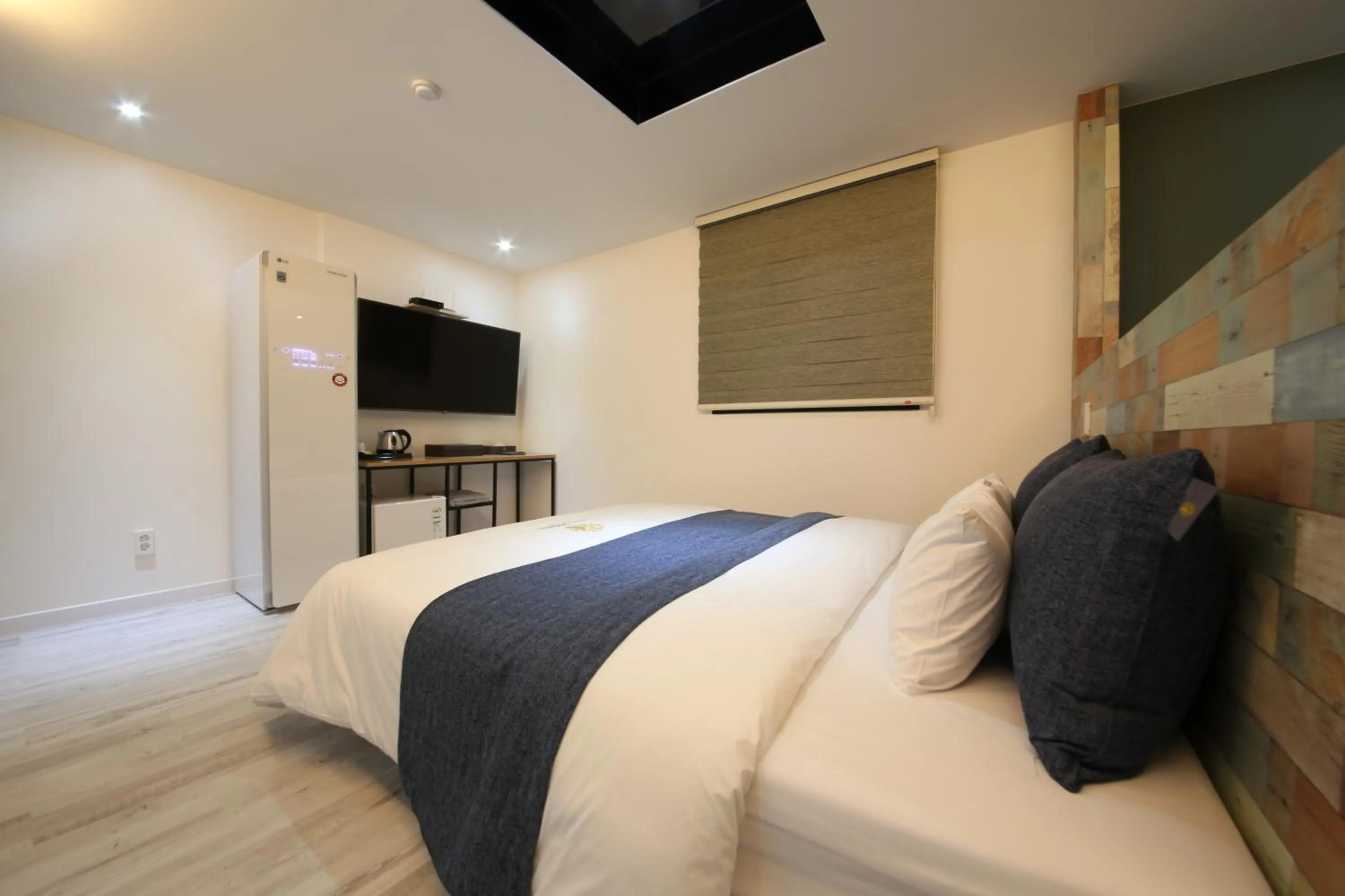 Bed in 2Night Business Hotel